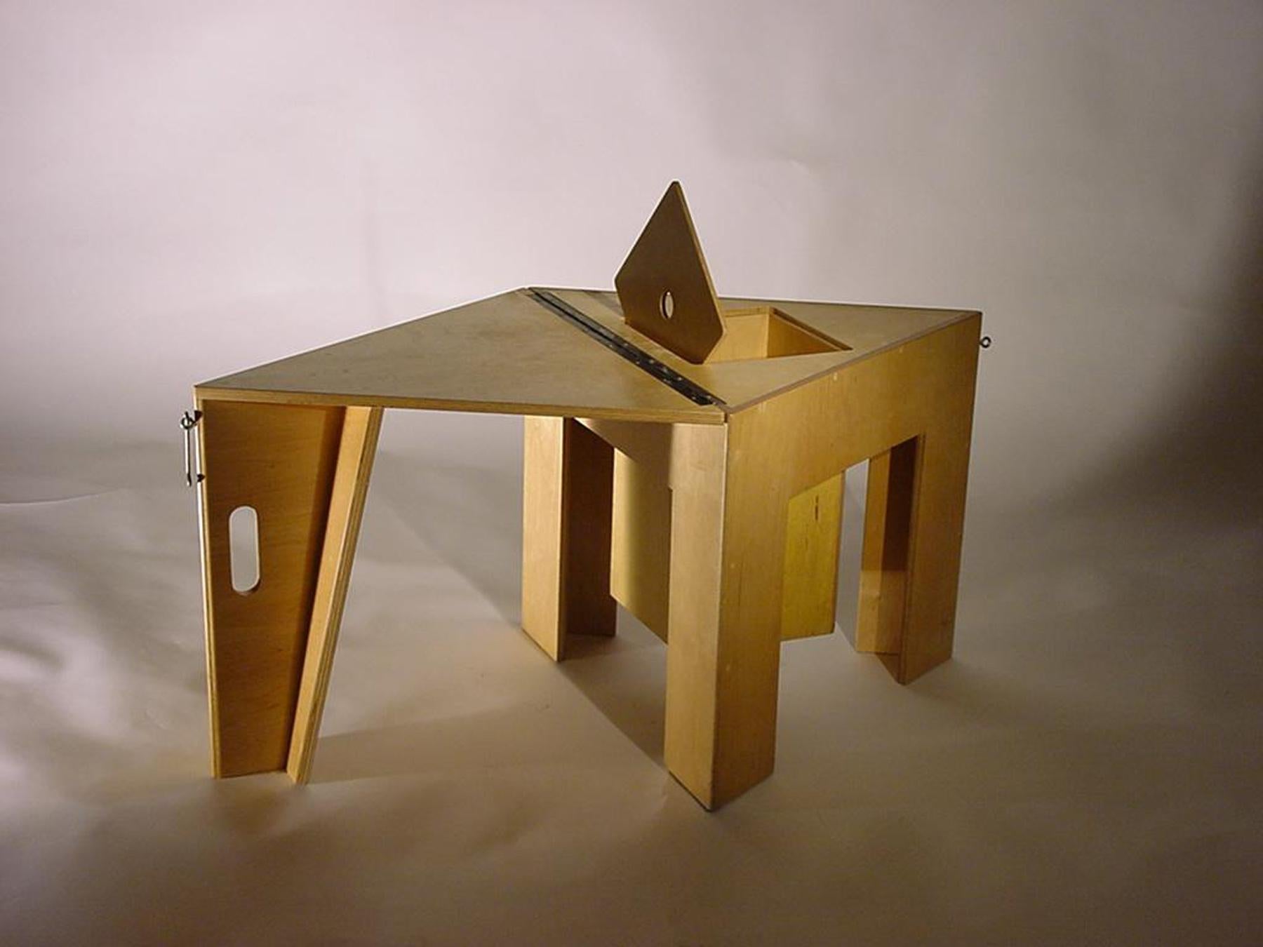 Moderno Sedia lustrascarpe Unicate 80ies, originale di Werner Schmidt 1987 Art Collection in vendita