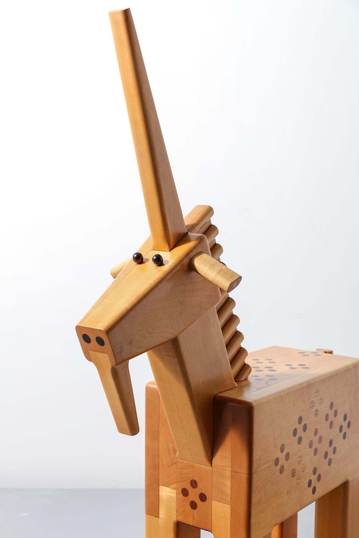 Fine XX secolo Unicorn Rocker di Pamela Weir-Quiton in vendita