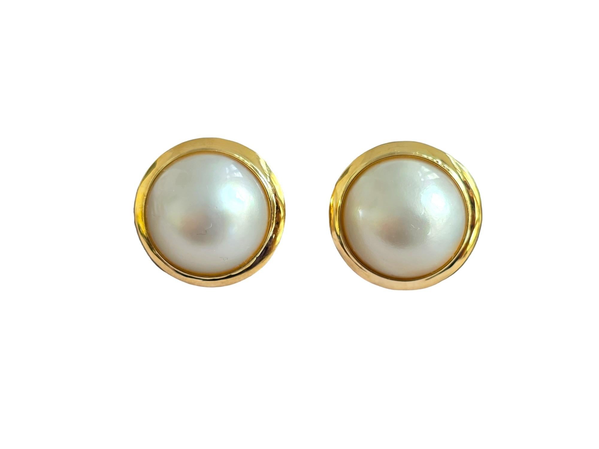 Unicorn White Freshwater Pearl Snap Back Earrings (with 14K Solid Yellow Gold) For Sale 5
