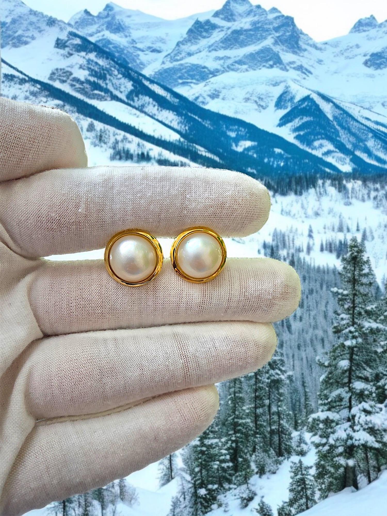 Unicorn White Freshwater Pearl Snap Back Earrings (with 14K Solid Yellow Gold) For Sale 9