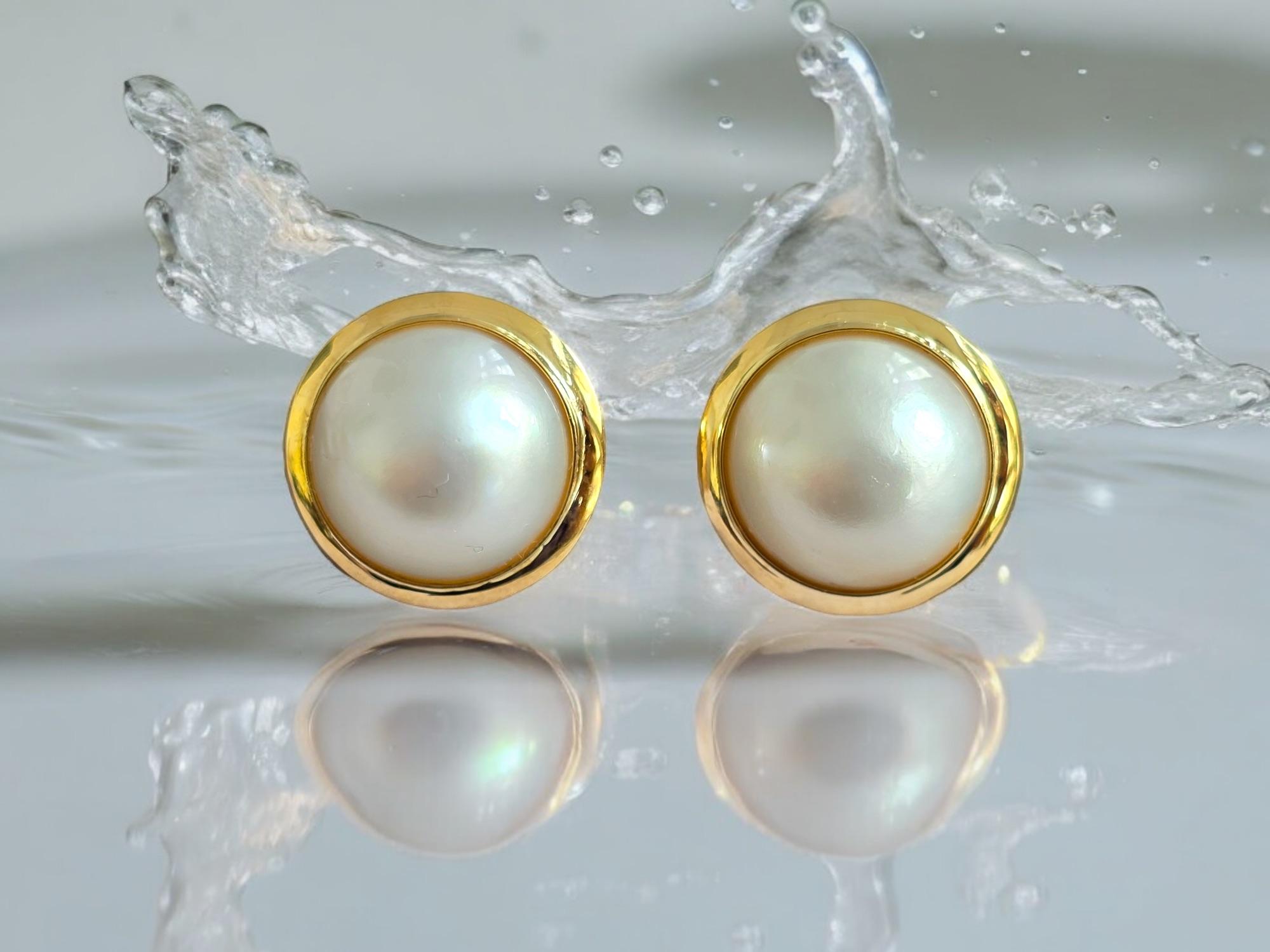 Unicorn White Freshwater Pearl Snap Back Earrings (with 14K Solid Yellow Gold) For Sale 4