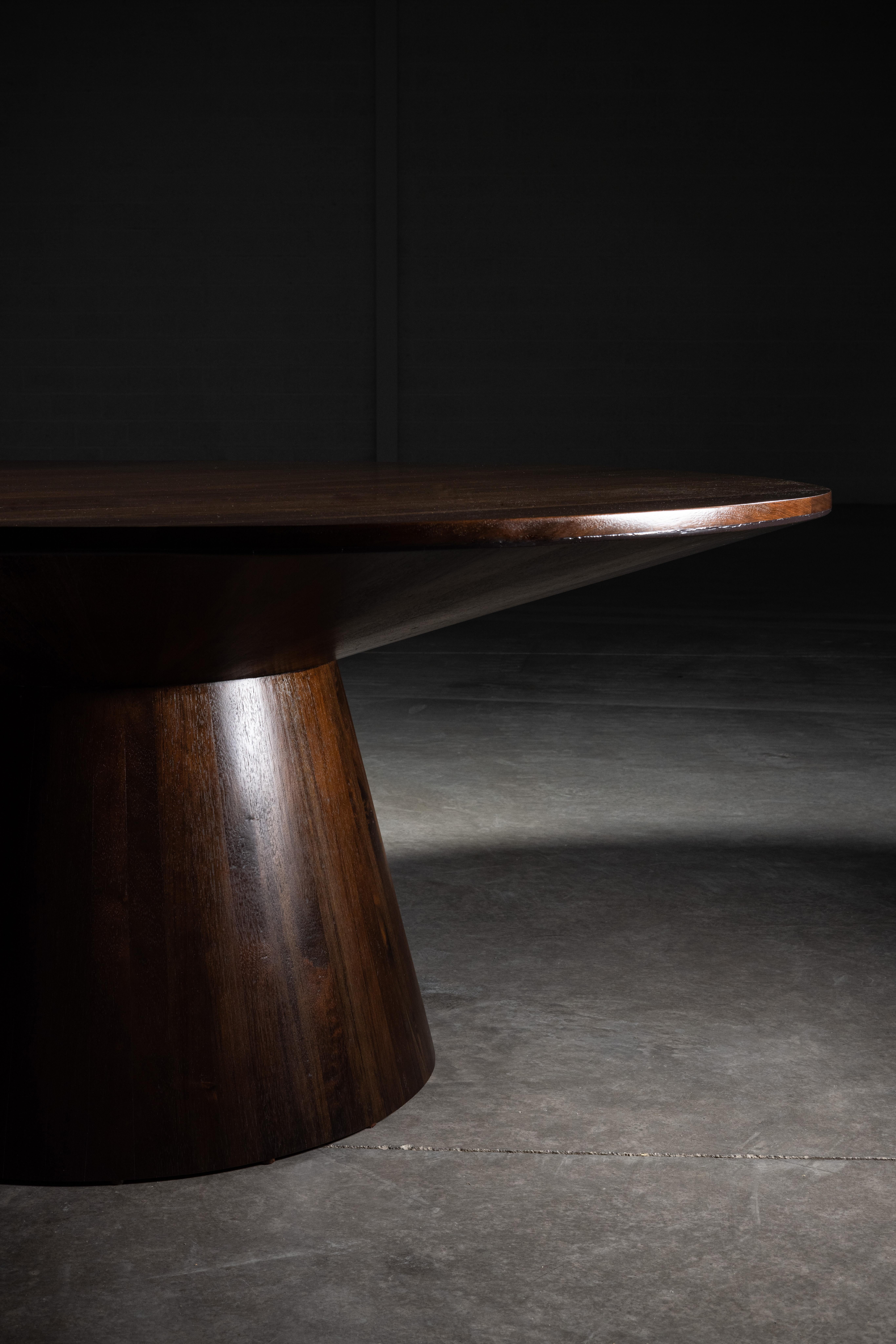 Modern Unidentified Round Dining Table in Walnut by No Age Studio For Sale