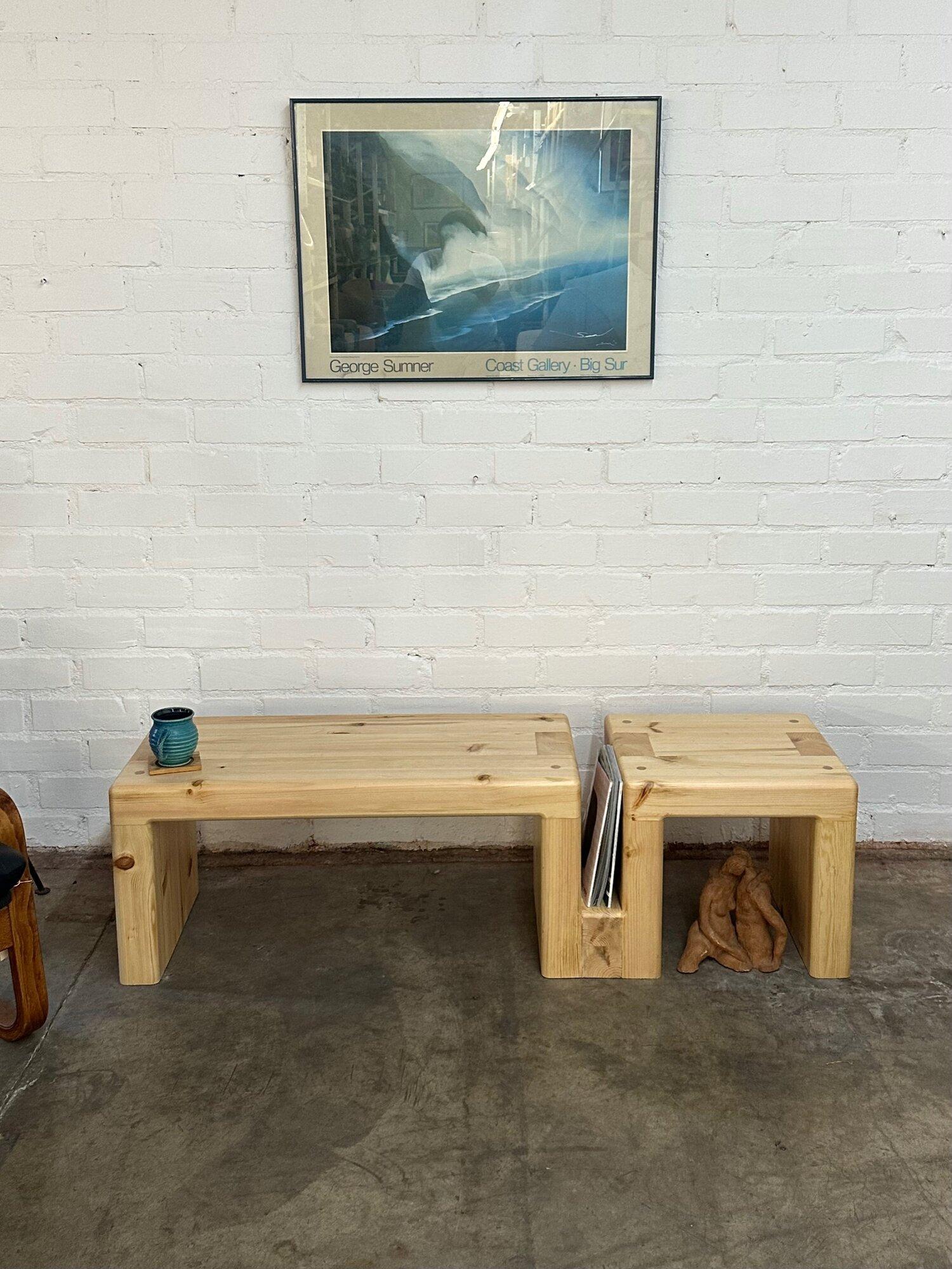 North American Unidos Bench in Pine For Sale