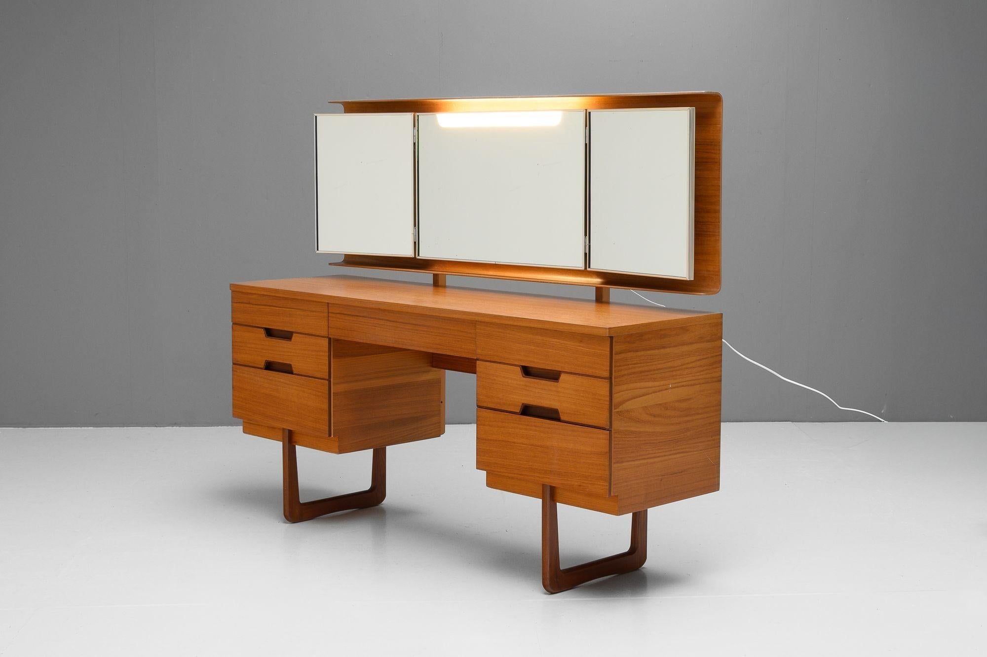 British Uniflex Dressing Table For Sale