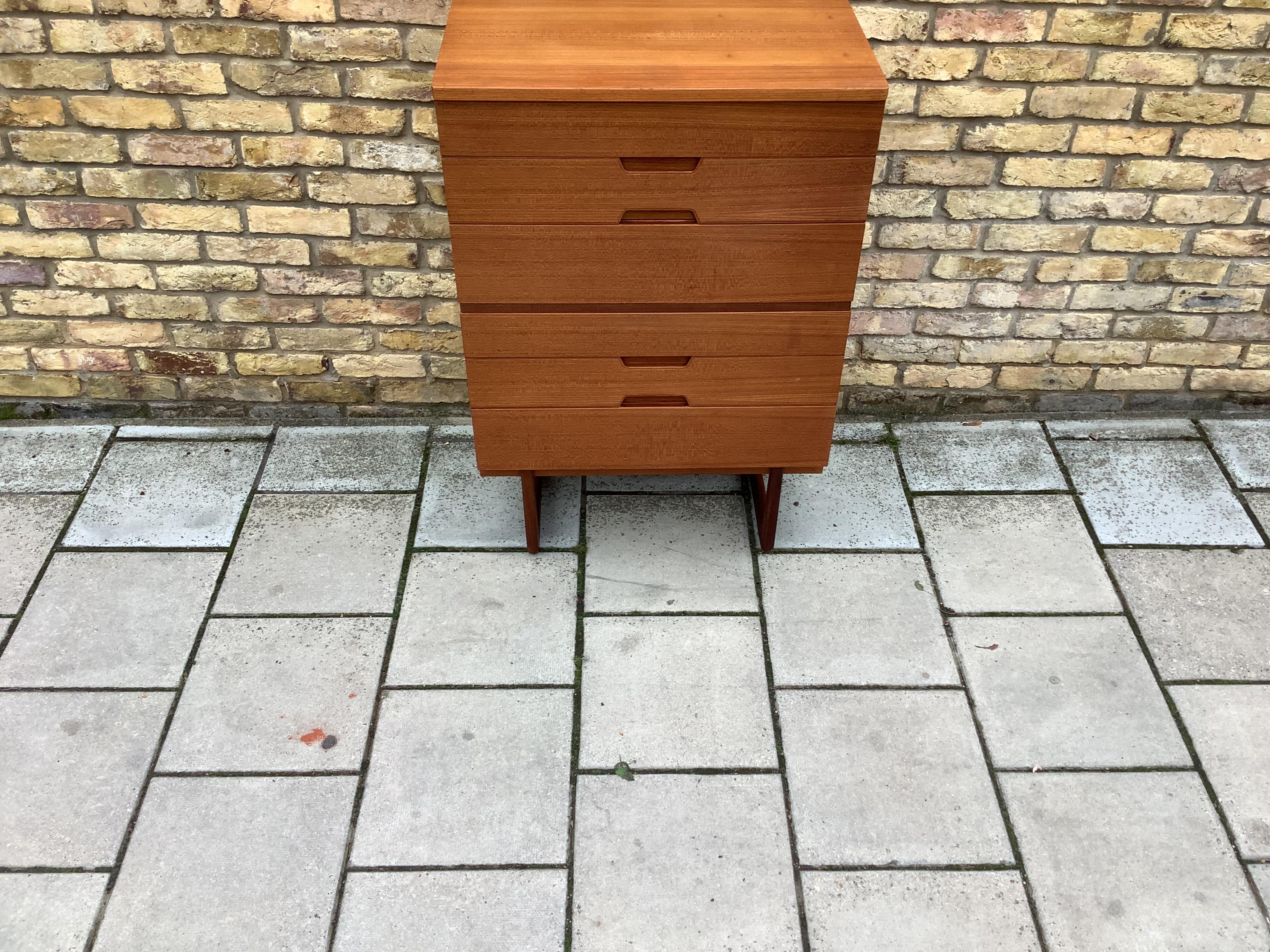 Uniflex Q range chest of drawers by Gunther Hoffstead. 

The Danish designer Gunther Hoffstead designed for the small innovative firm of Uniflex in the early 1960s. He designed some of the most modern looking pieces in the UK at this time. The Q