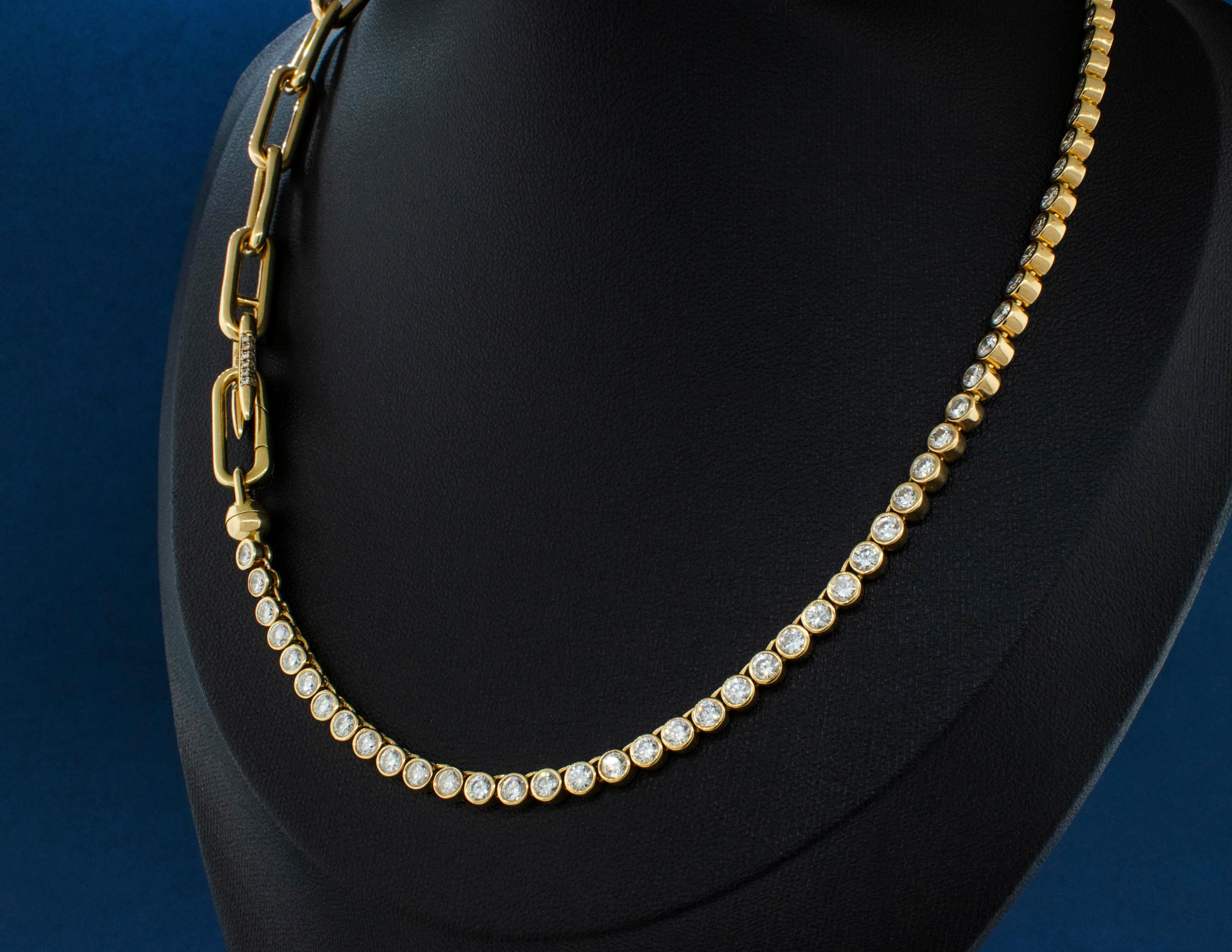 Brilliant Cut Uniform Object 18K Yellow Gold Bezel Set Diamond Necklace