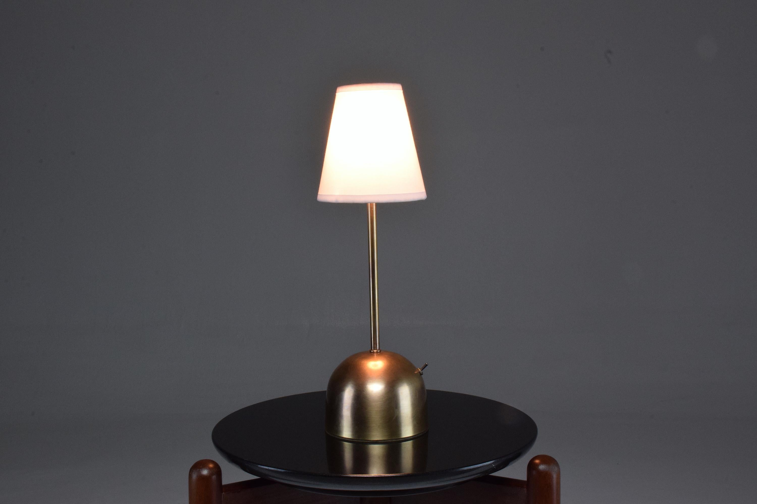 Unio Contemporary Handcrafted Wireless Brass Lamp 13