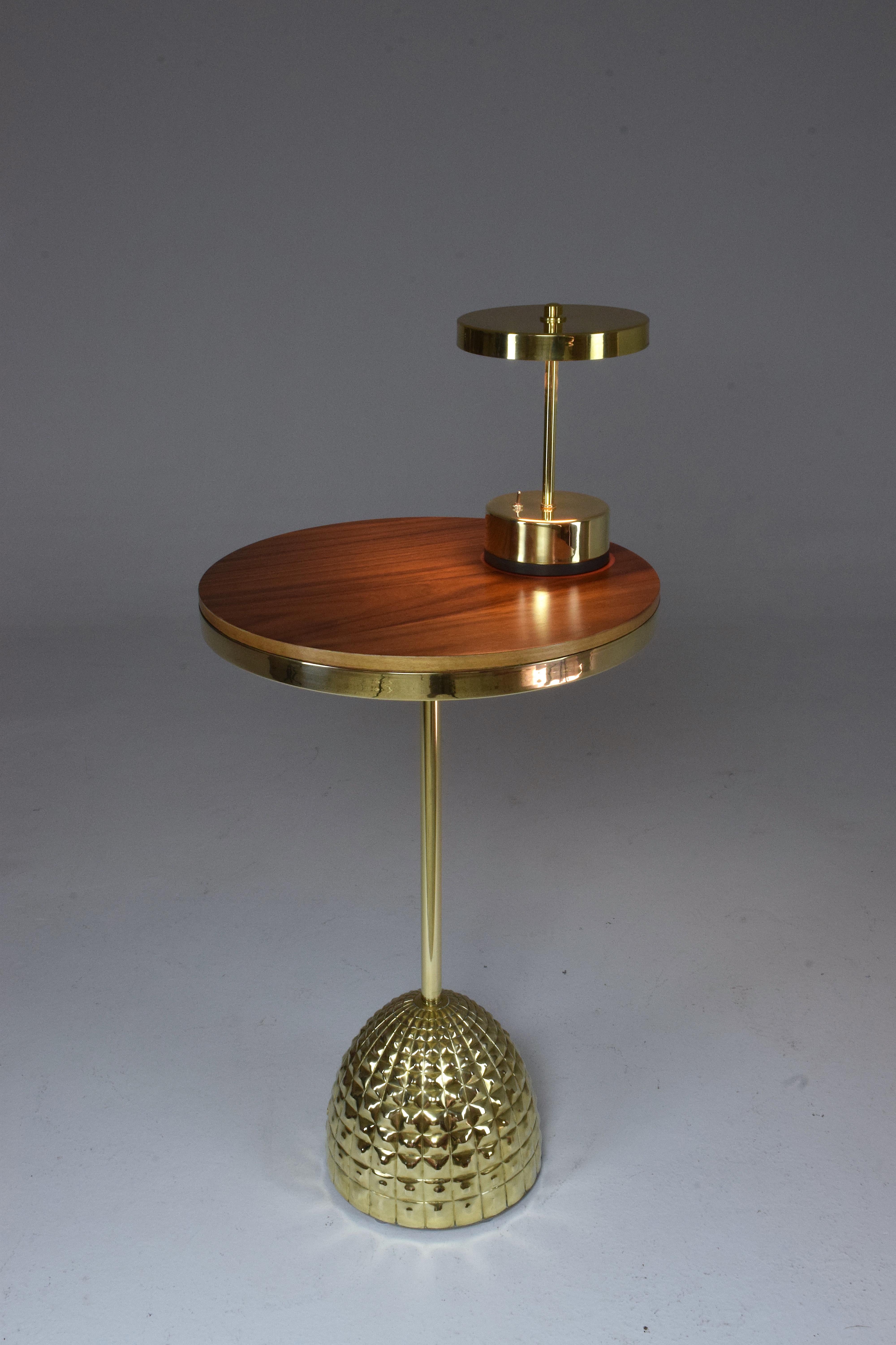 Unio 1-5 Contemporary Wireless Brass Lamp, Flow Collection In New Condition In Paris, FR