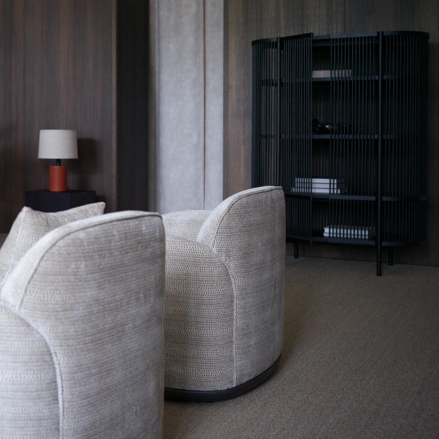 Unio Armchair by Poiat  Furniture For Sale 4