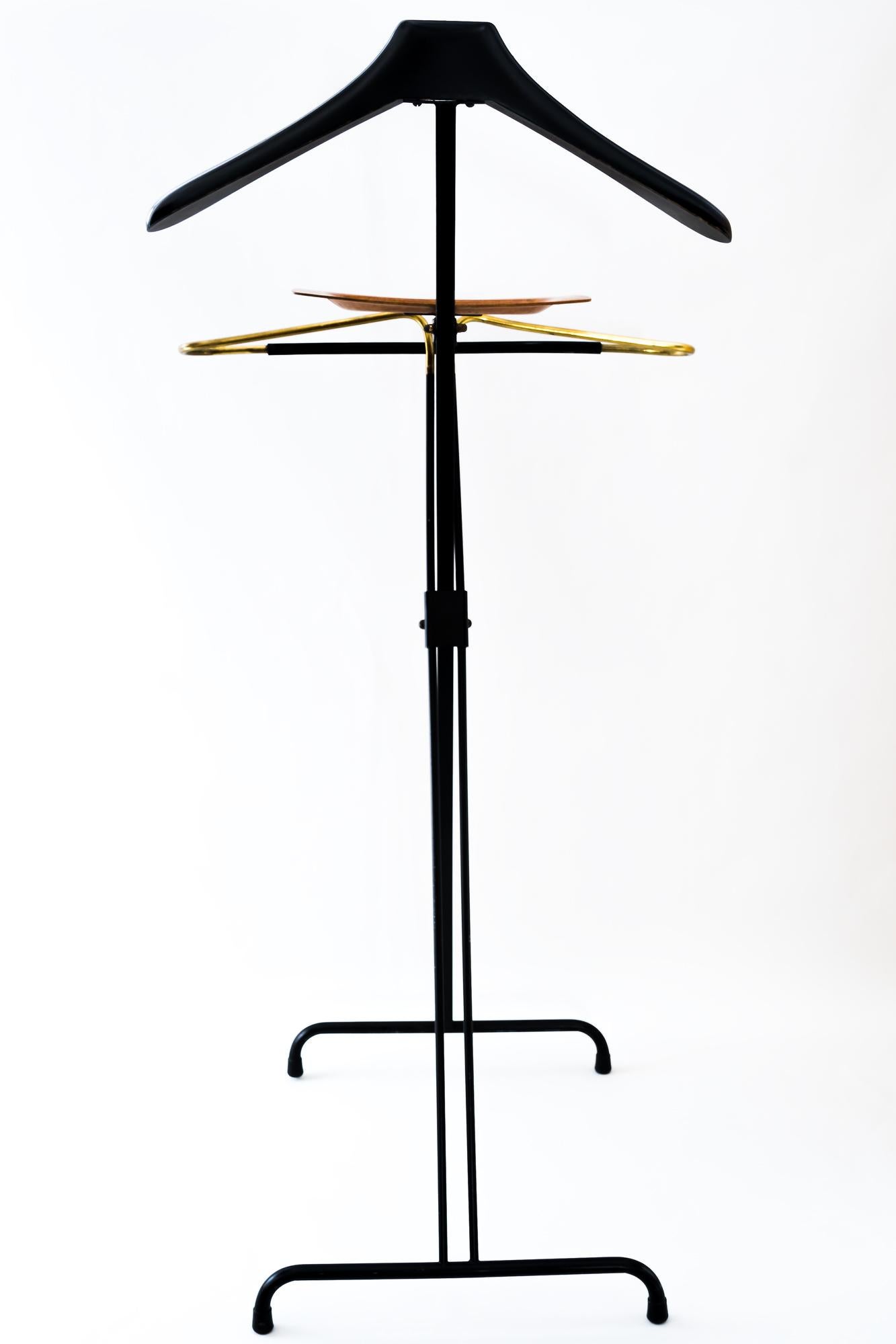 Wood Union Champion Coat Rack and Valet, 1960s For Sale