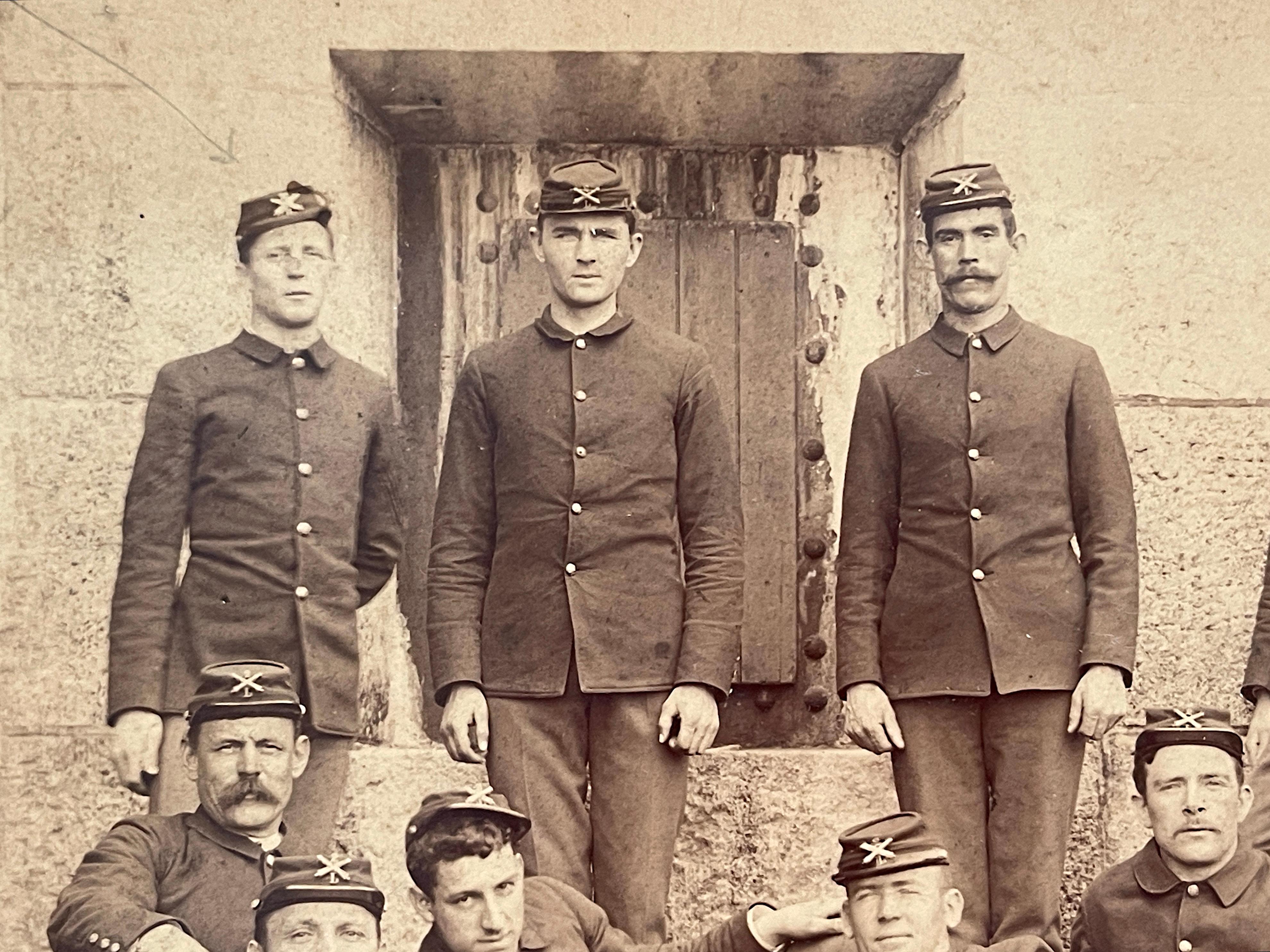 Union Civil War Photo 11 L-2 Officers & Dog  Possibly Richmond Prisons In Situ In Fair Condition For Sale In West Palm Beach, FL