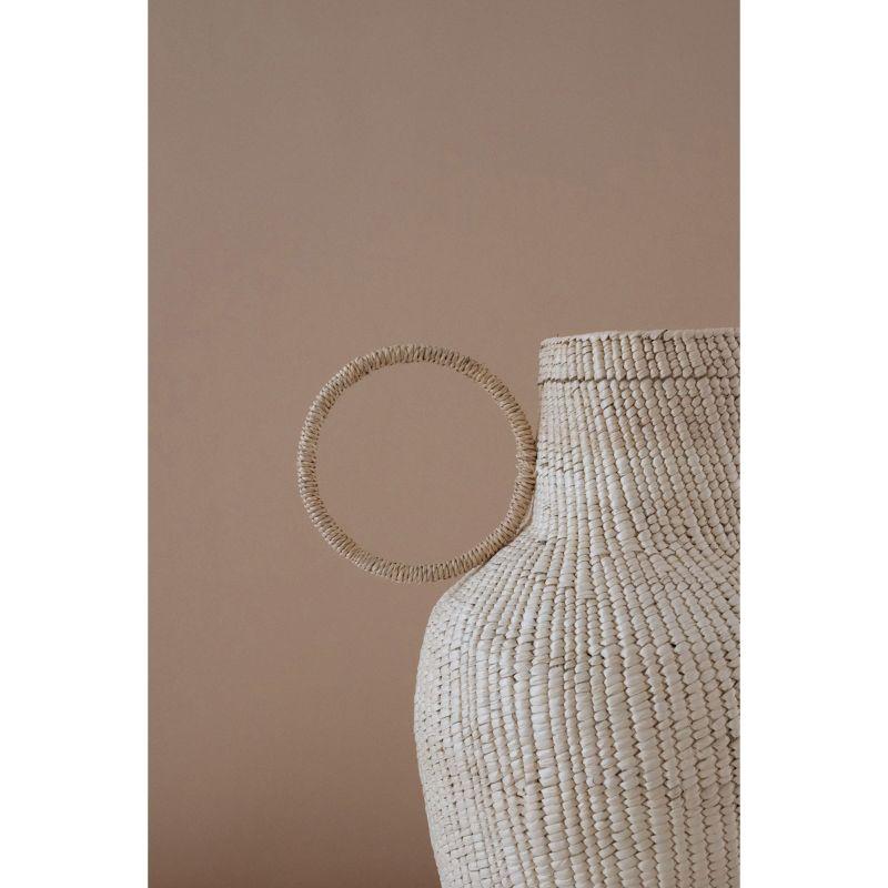 Modern Union Vase 03 by RRR.ES 