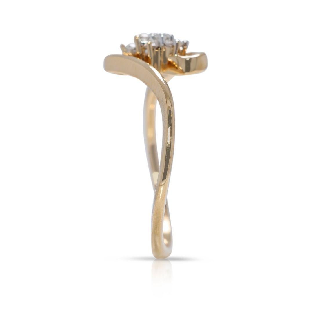 Unique 0.13ct Diamond Ring with Distinctive 18K Yellow Gold Band For Sale 1