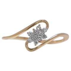 Unique 0.13ct Diamond Ring with Distinctive 18K Yellow Gold Band