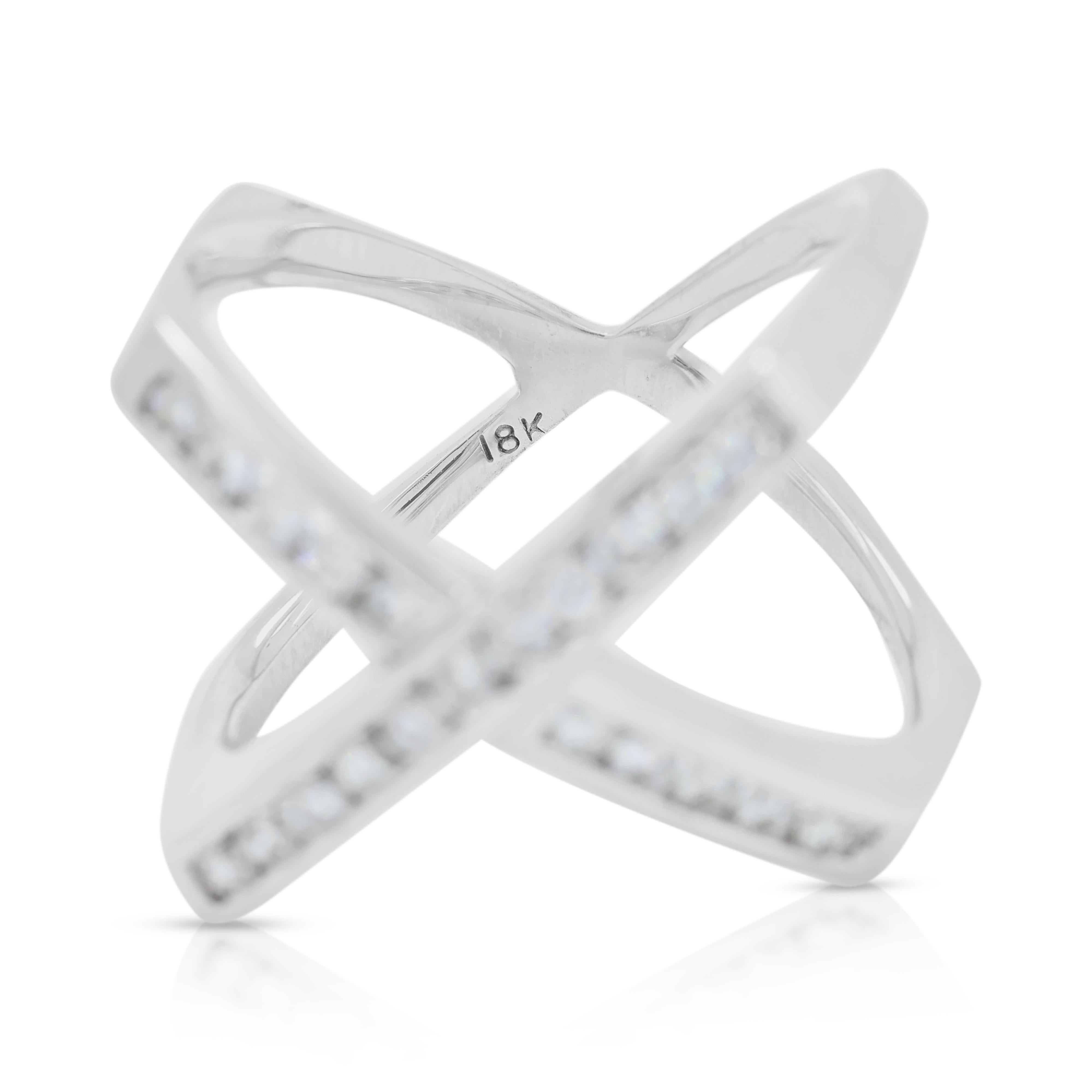 Unique 0.63ct Diamonds Ring in 18K White Gold For Sale 2