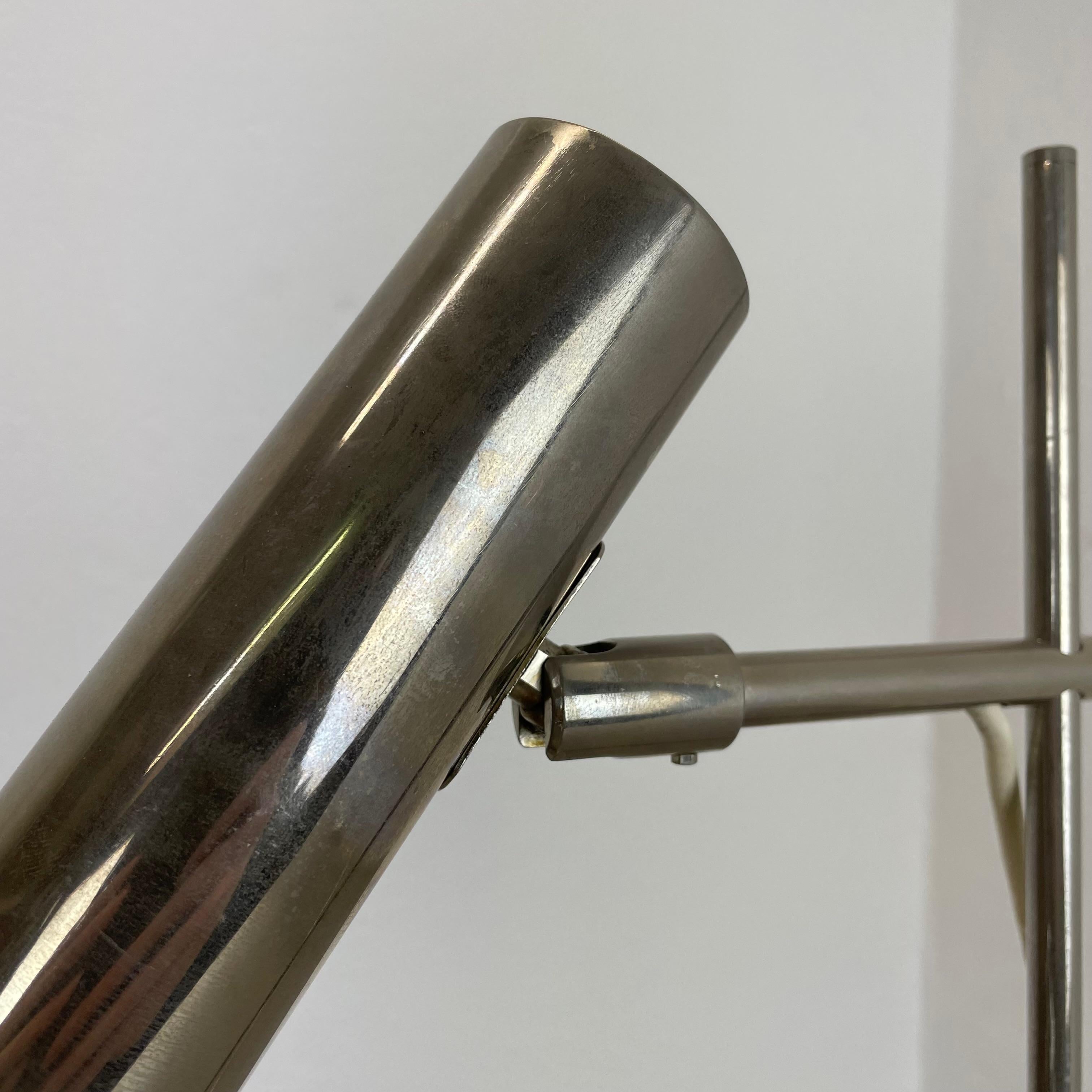 única mesa cromada de 1 punto Lámpara estilo Koch & Lowy OMI Lighting Alemania, 1970 en Bastante bueno estado para la venta en Kirchlengern, DE