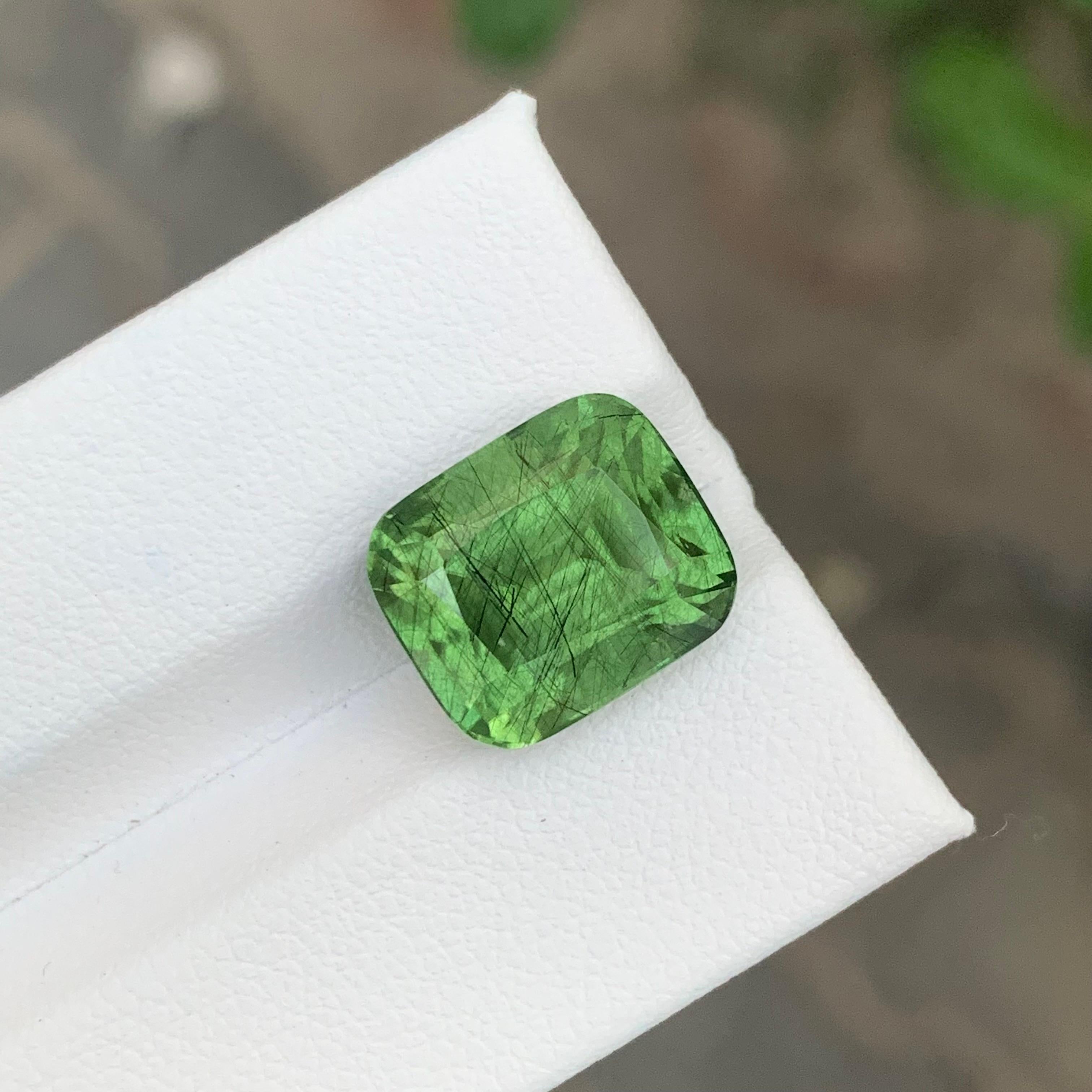 Unique 10.55 Carats Natural Rutile Peridot Loose Gemstone Cushion Shape For Sale 10