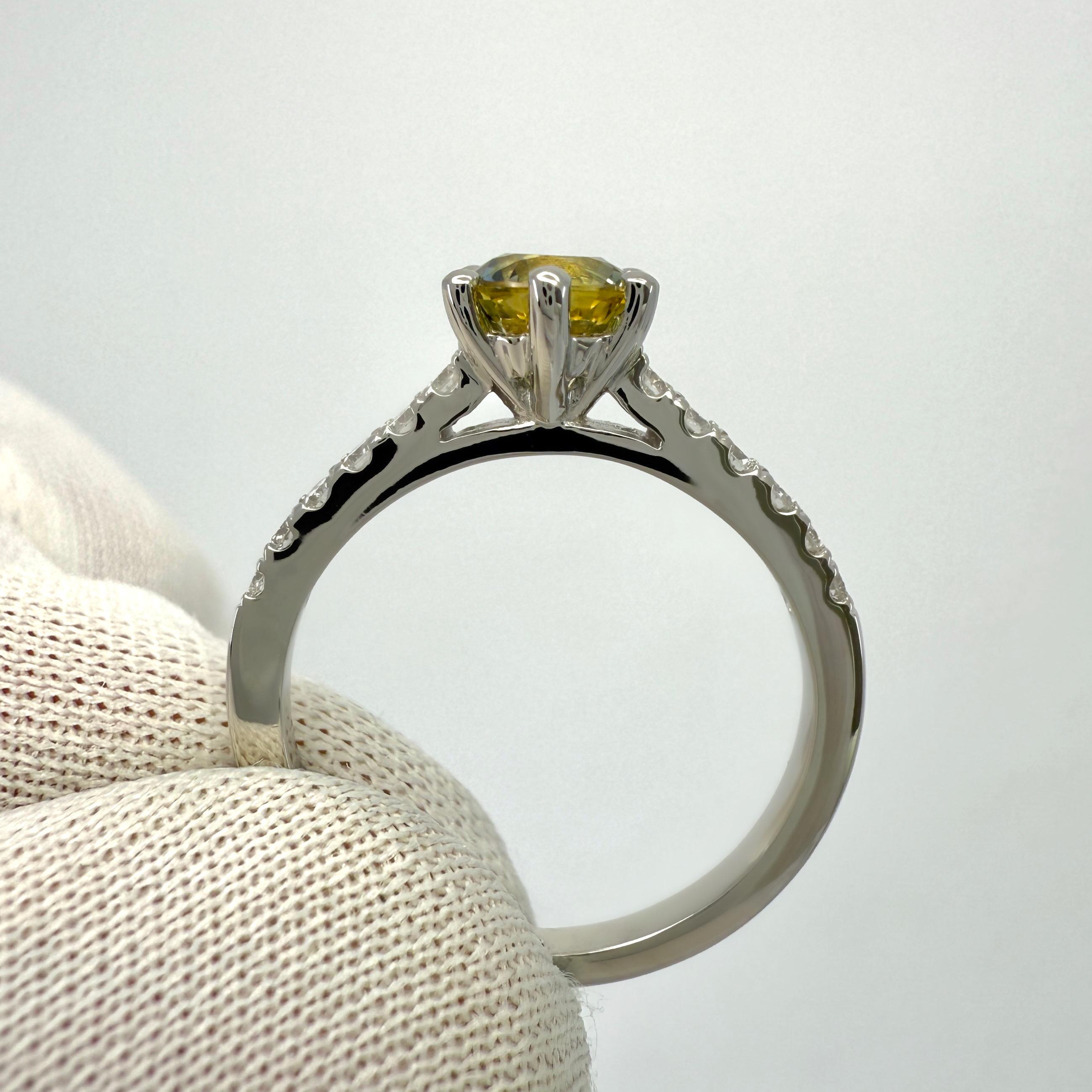 Unique 1.05ct Bi Colour Round Cut Blue Yellow Sapphire & Diamond Platinum Ring For Sale 2