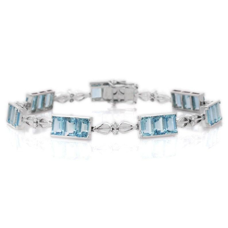 Artist Unique 10.84 Carat Octagon Cut Aquamarine Bracelet in 18k Solid White Gold For Sale