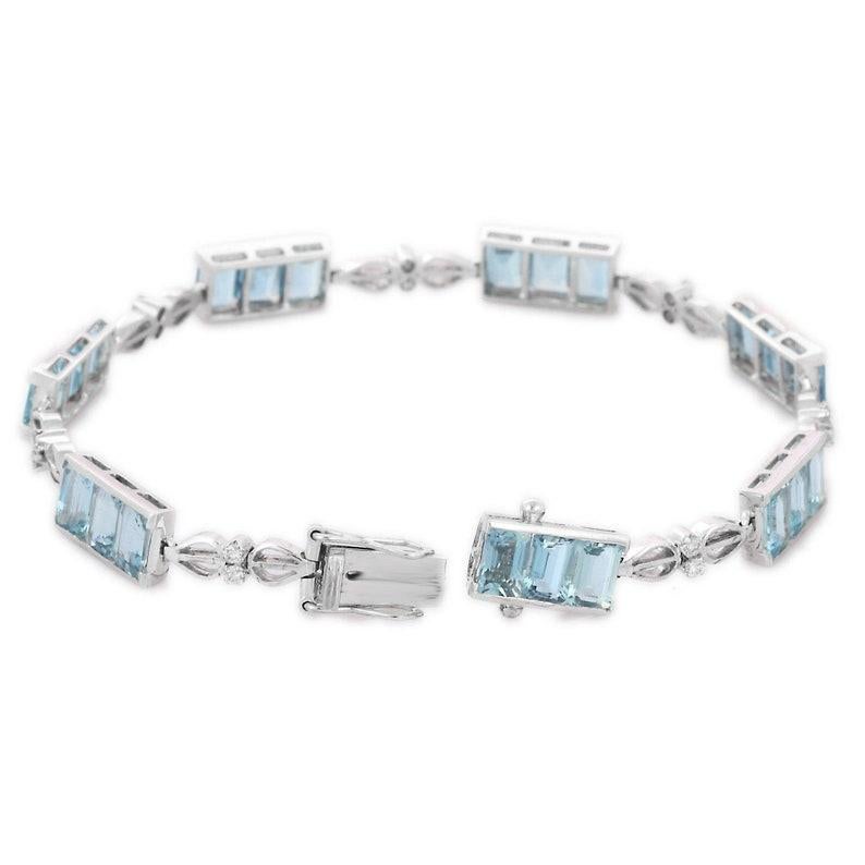 Women's Unique 10.84 Carat Octagon Cut Aquamarine Bracelet in 18k Solid White Gold For Sale