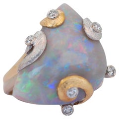 Unique 11.21ct Opal and Diamonds Cocktail Ring in 18k Yellow Gold- IGI Certified