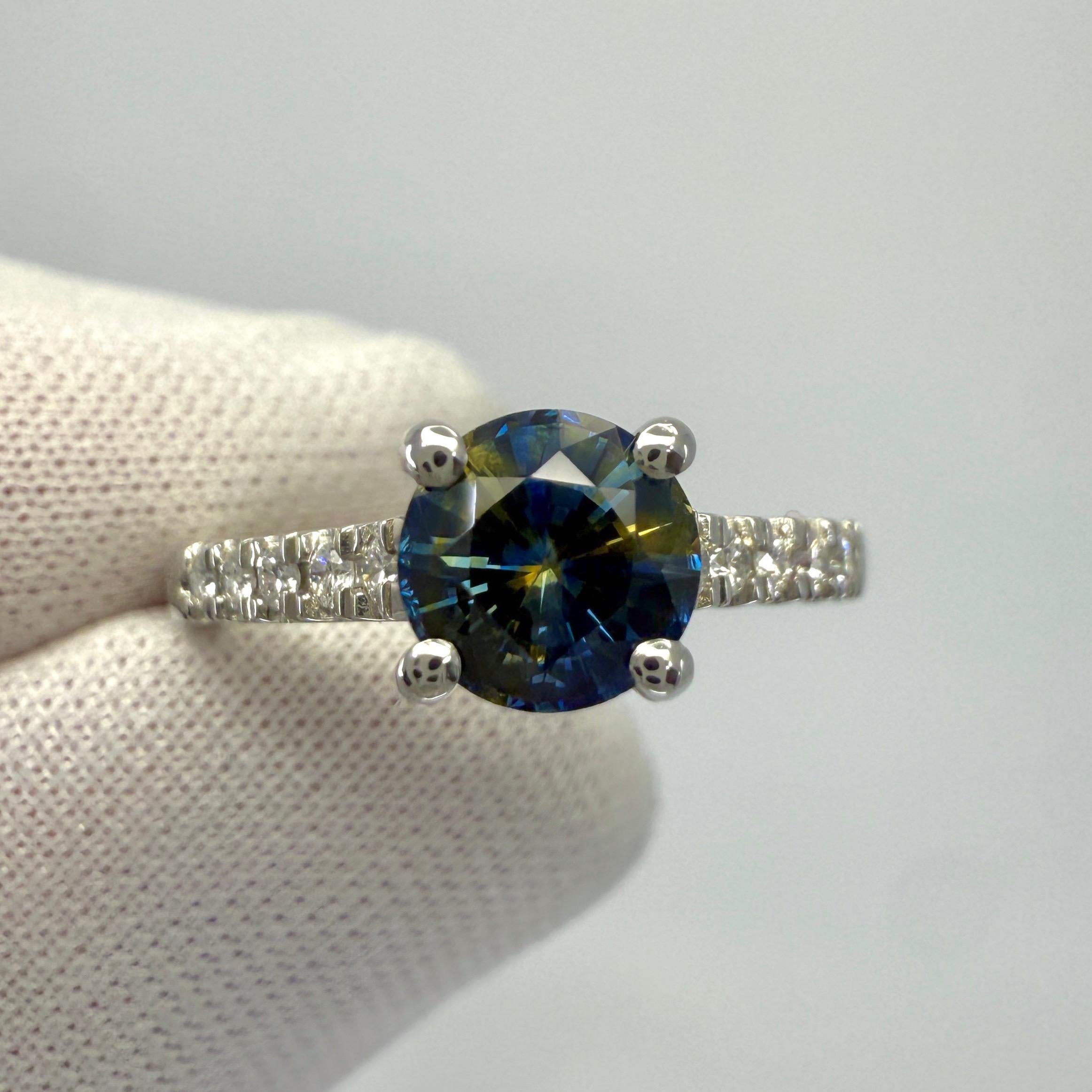 Platinring mit einzigartigem 1.38 Karat zweifarbigem blau-gelbem Saphir im Rundschliff und Diamanten im Angebot 3