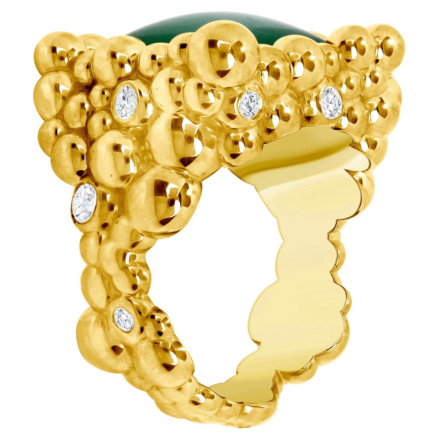 Anillo único de oro de 14k con diamantes y jade