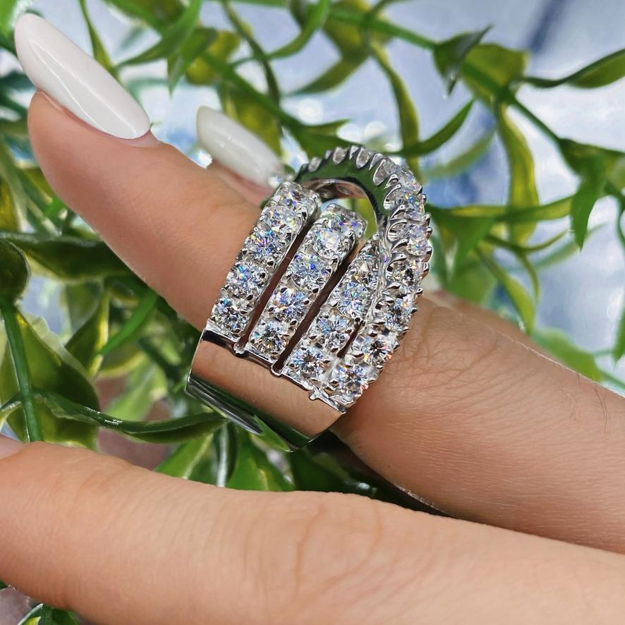 For Sale:  Unique 14K White Gold Diamond Fashion Cocktail Ring 5