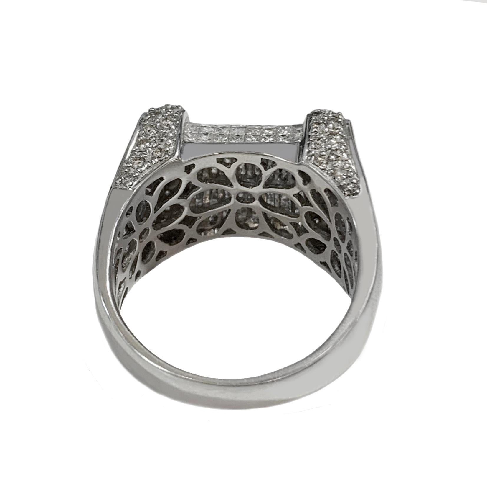 Uomo Anello unico in oro bianco 14k con 3,25ct di diamanti, VS/G in vendita