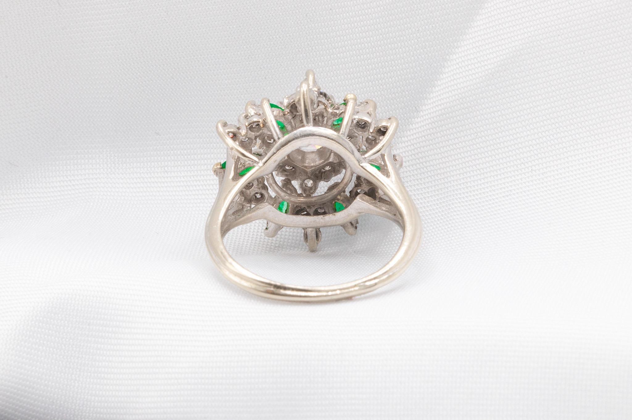 Round Cut Unique 14k White Gold Vintage Diamond and Emerald Ring For Sale