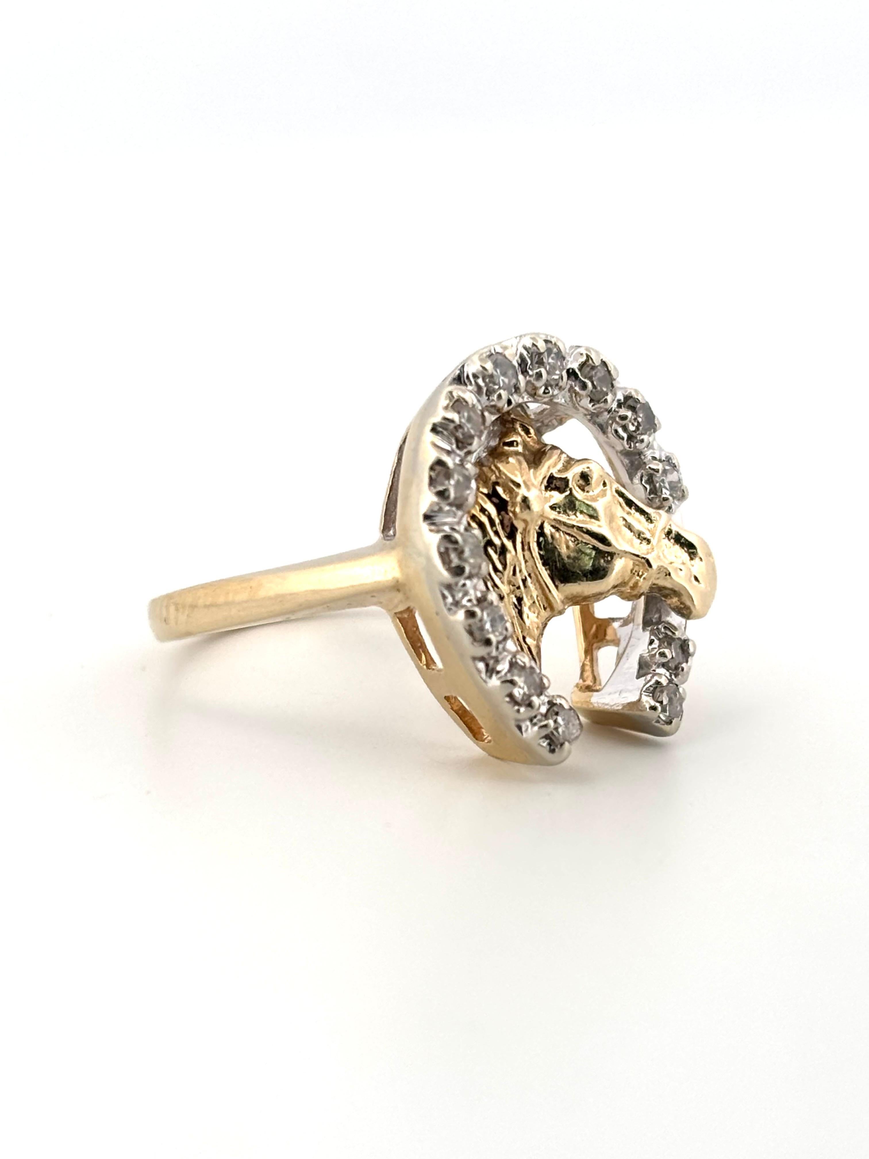 Rétro Bague unique en or jaune 14K 0.26ctw Diamond Horse Head Horseshoe Ring en vente