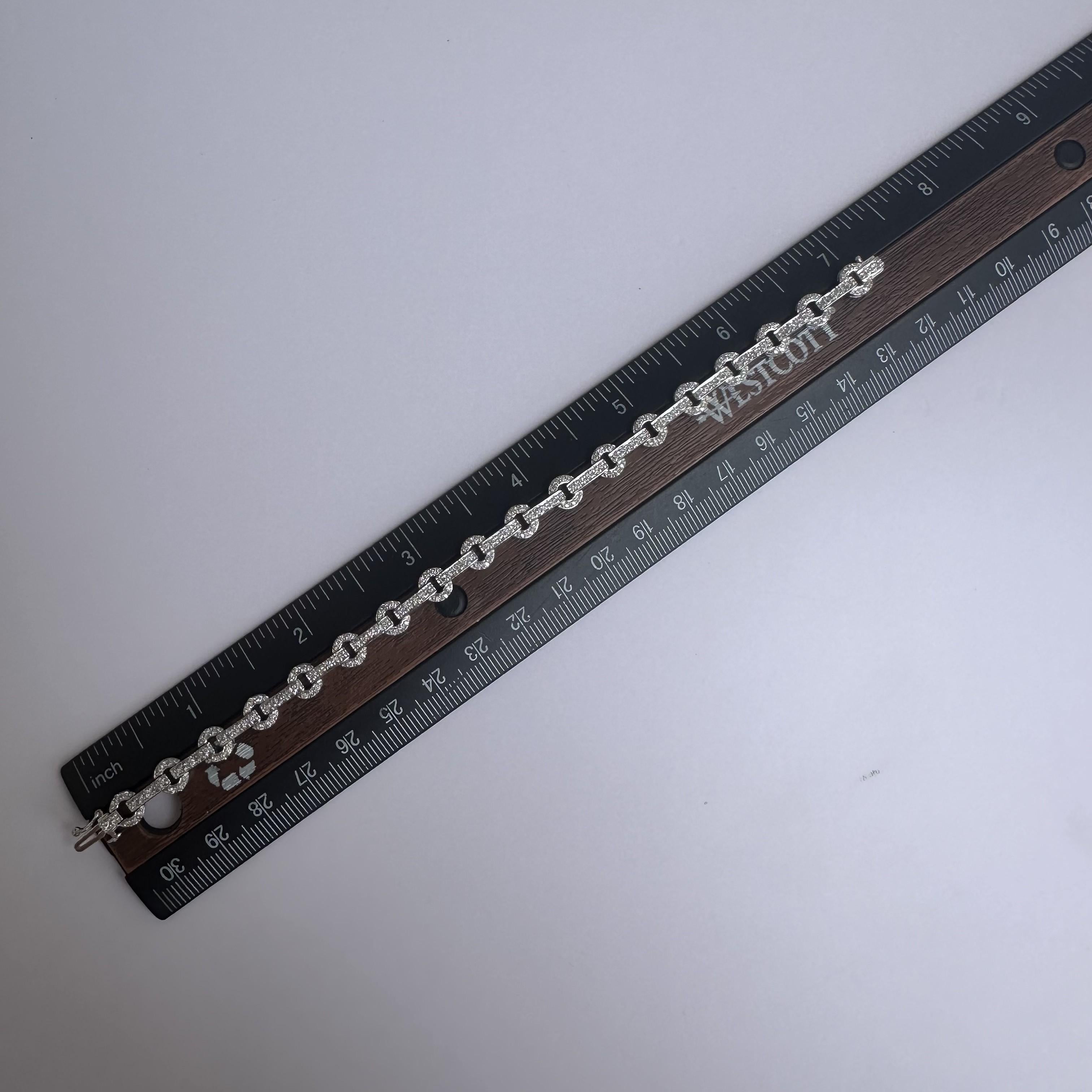 Bracelet unique en or blanc 14 carats avec diamants ronds naturels de 1,25 carat poids total GH SI Neuf - En vente à West Hempstead, NY