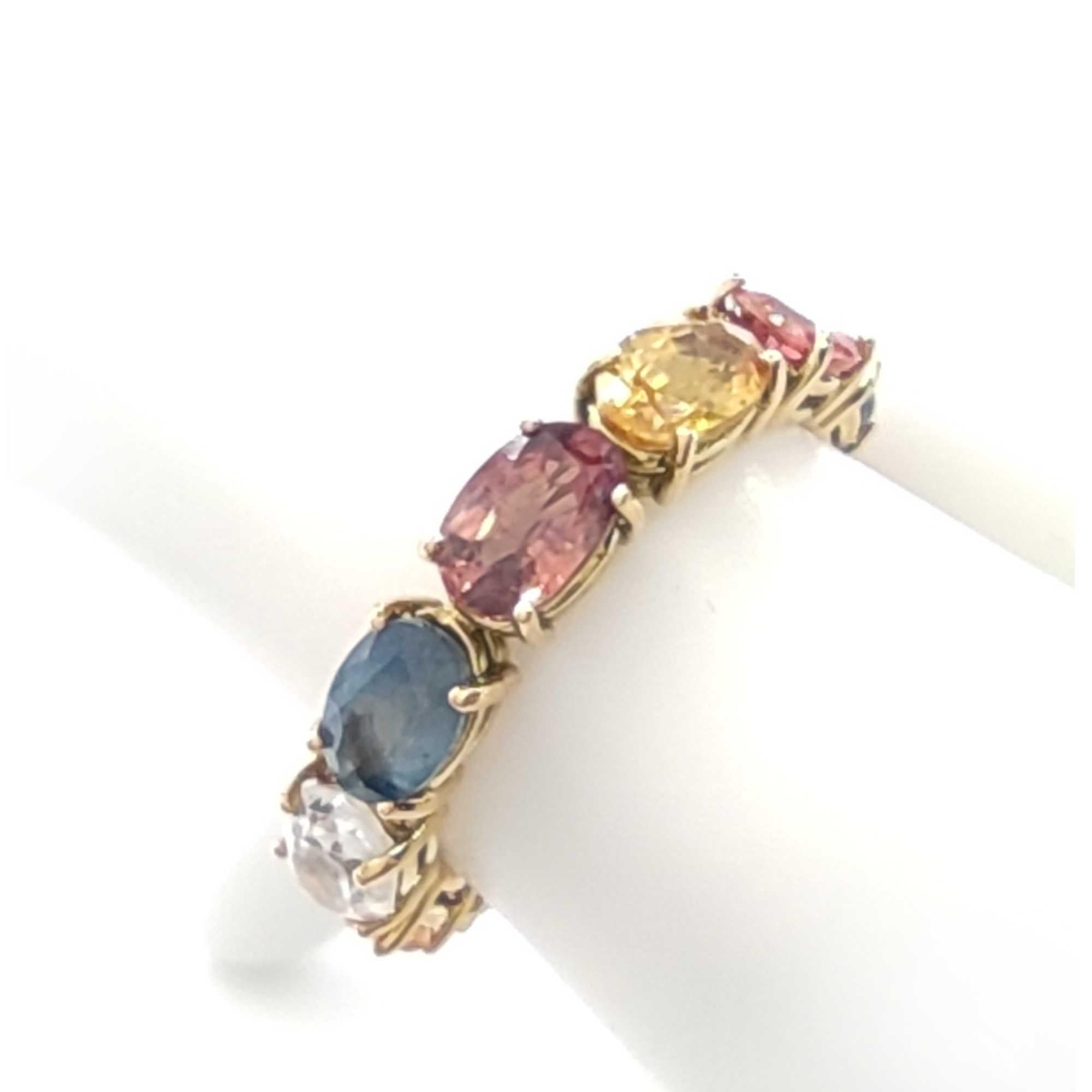 Unique 14kt Yellow Gold Ring with Handcrafted Design & Sapphires - Shop Now In New Condition For Sale In Sant Josep de sa Talaia, IB