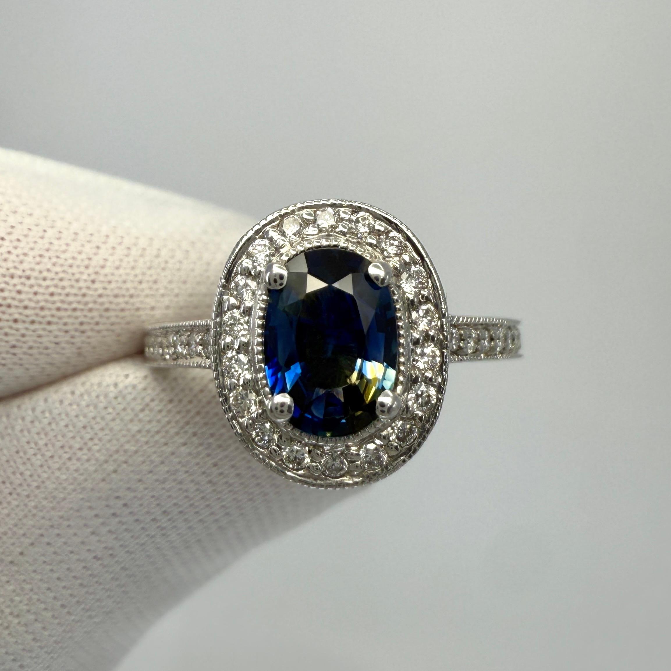 Bague Halo en or blanc 18k avec saphir bleu jaune et diamant d'une valeur de 1,53ct. en vente 3