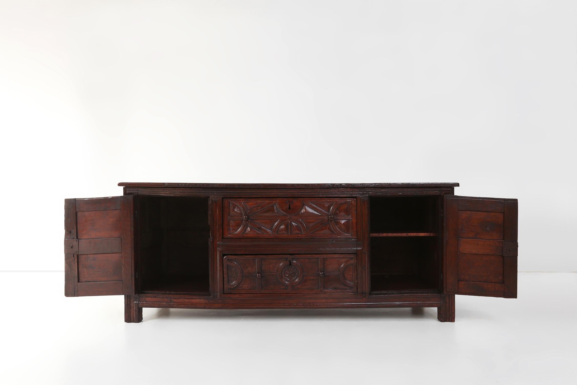 Credenza geometrica francese del XVI secolo, unica nel suo genere, in Oak in vendita 3