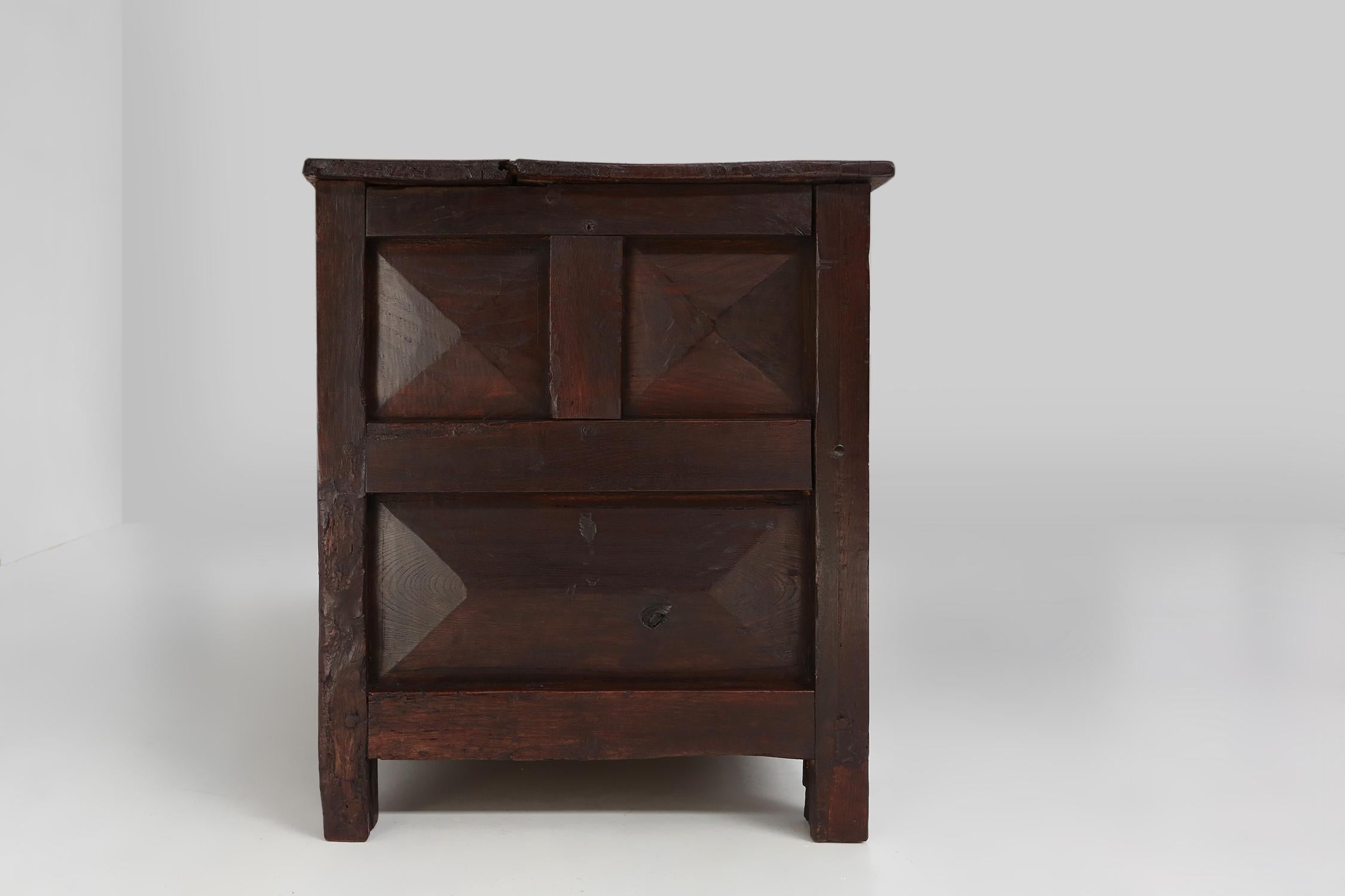Credenza geometrica francese del XVI secolo, unica nel suo genere, in Oak in vendita 9