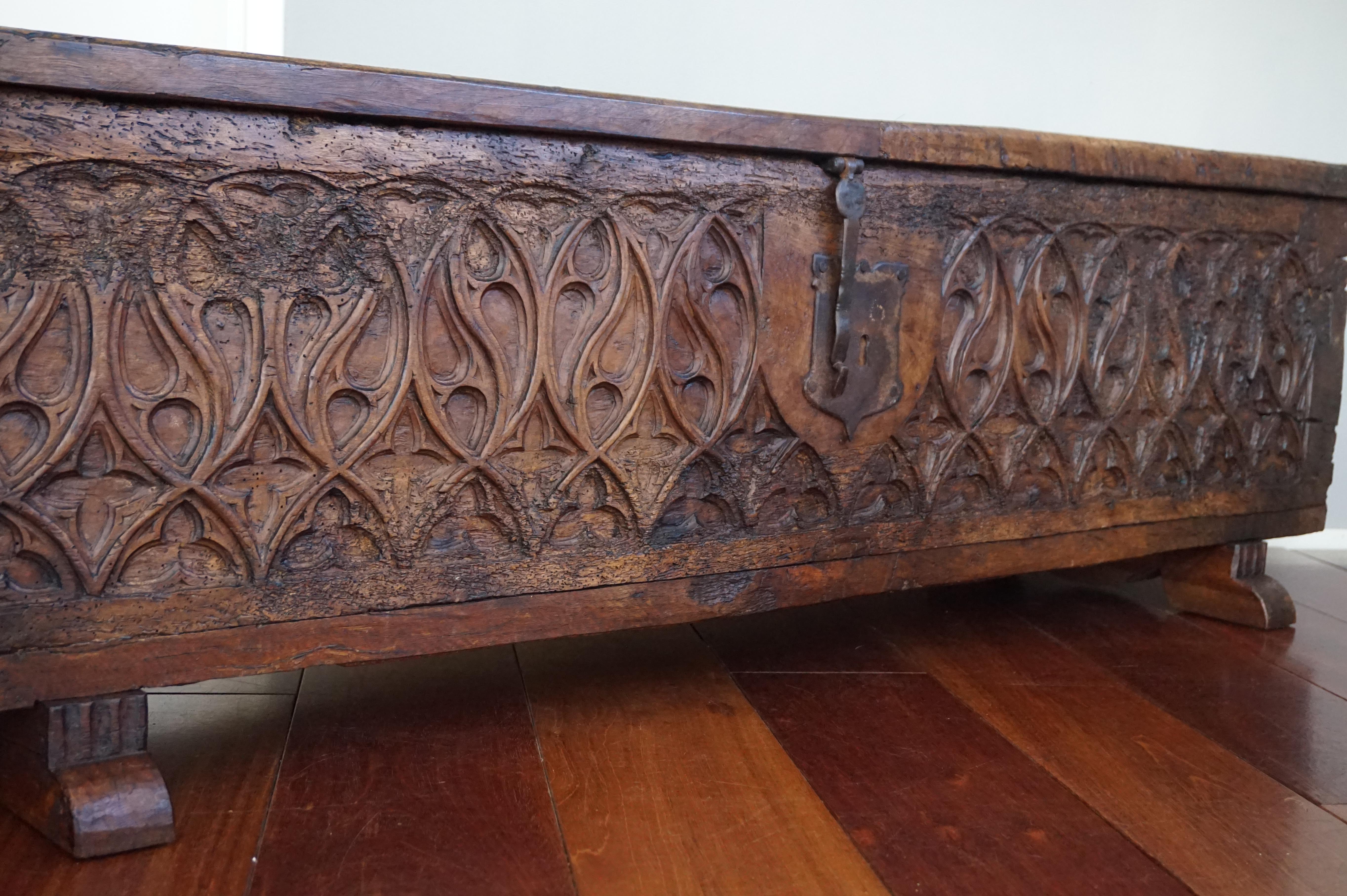 Unique 16th Century, Hand Carved French Gothic Revival Nutwood Blanket Chest In Good Condition In Lisse, NL