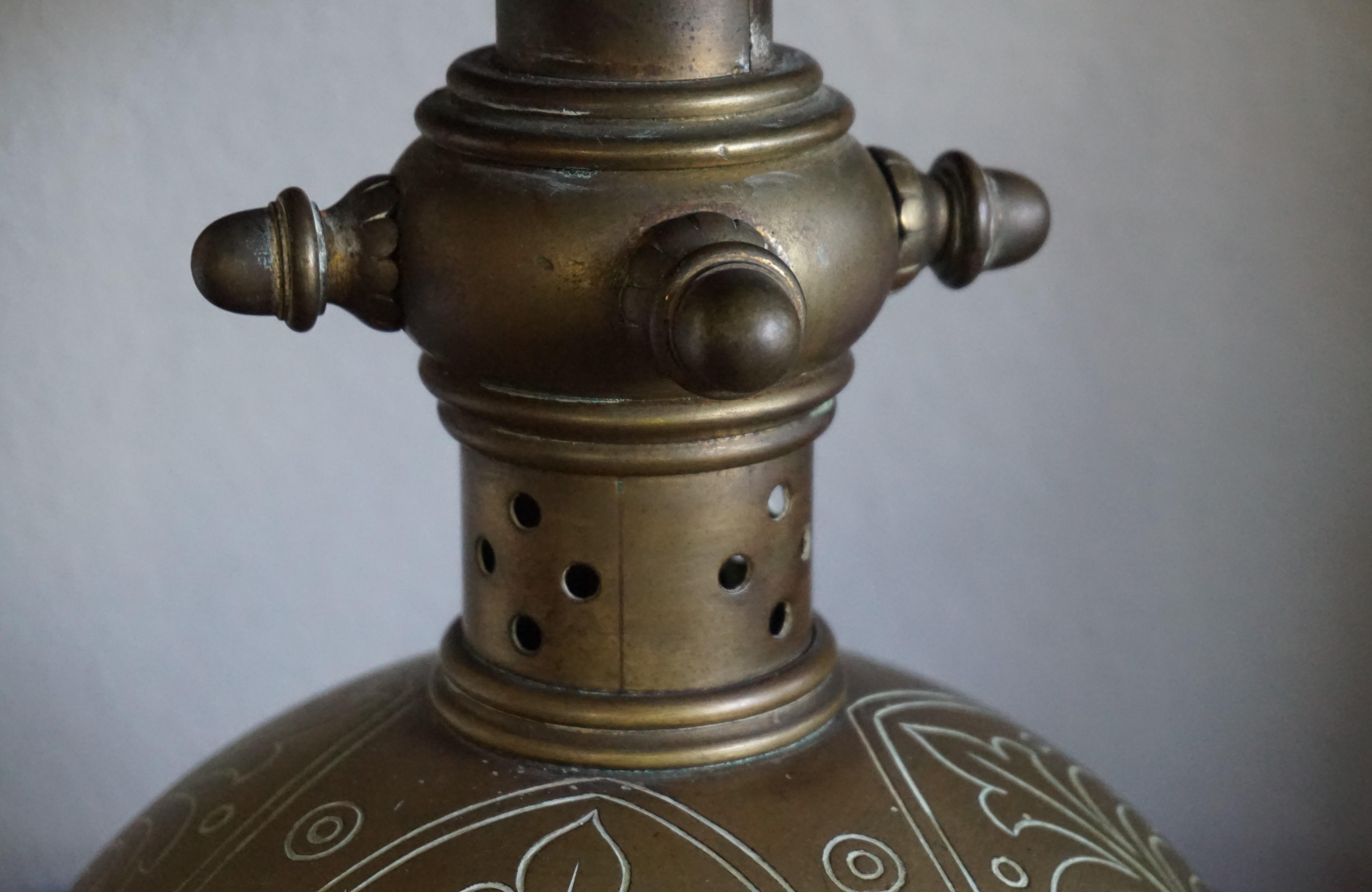 Unique 1800s Gothic Revival Bronze Church Altar Gong Also Usable as Table Lamp In Good Condition In Lisse, NL
