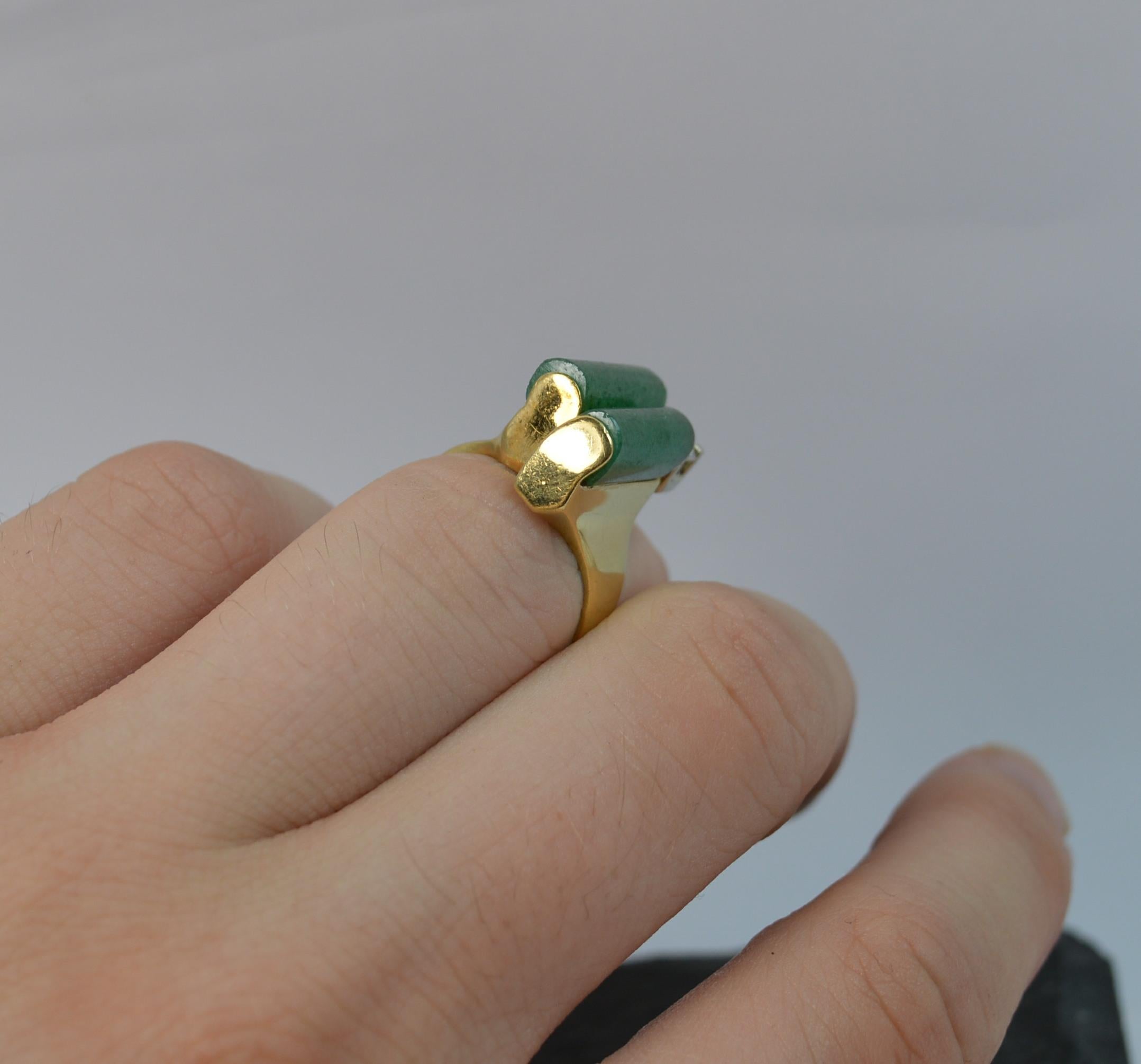 Retro Unique 18 Carat Gold Two Jade Cylinders and VS Diamond Ring