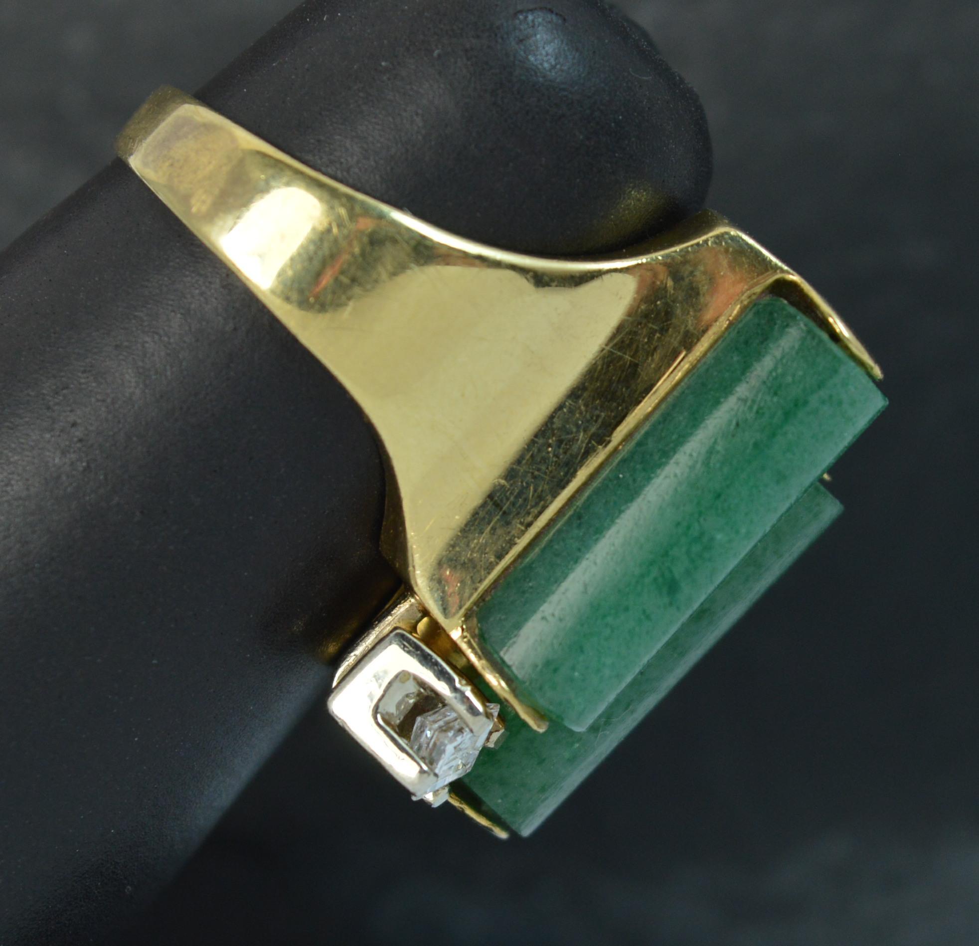 Unique 18 Carat Gold Two Jade Cylinders and VS Diamond Ring 4