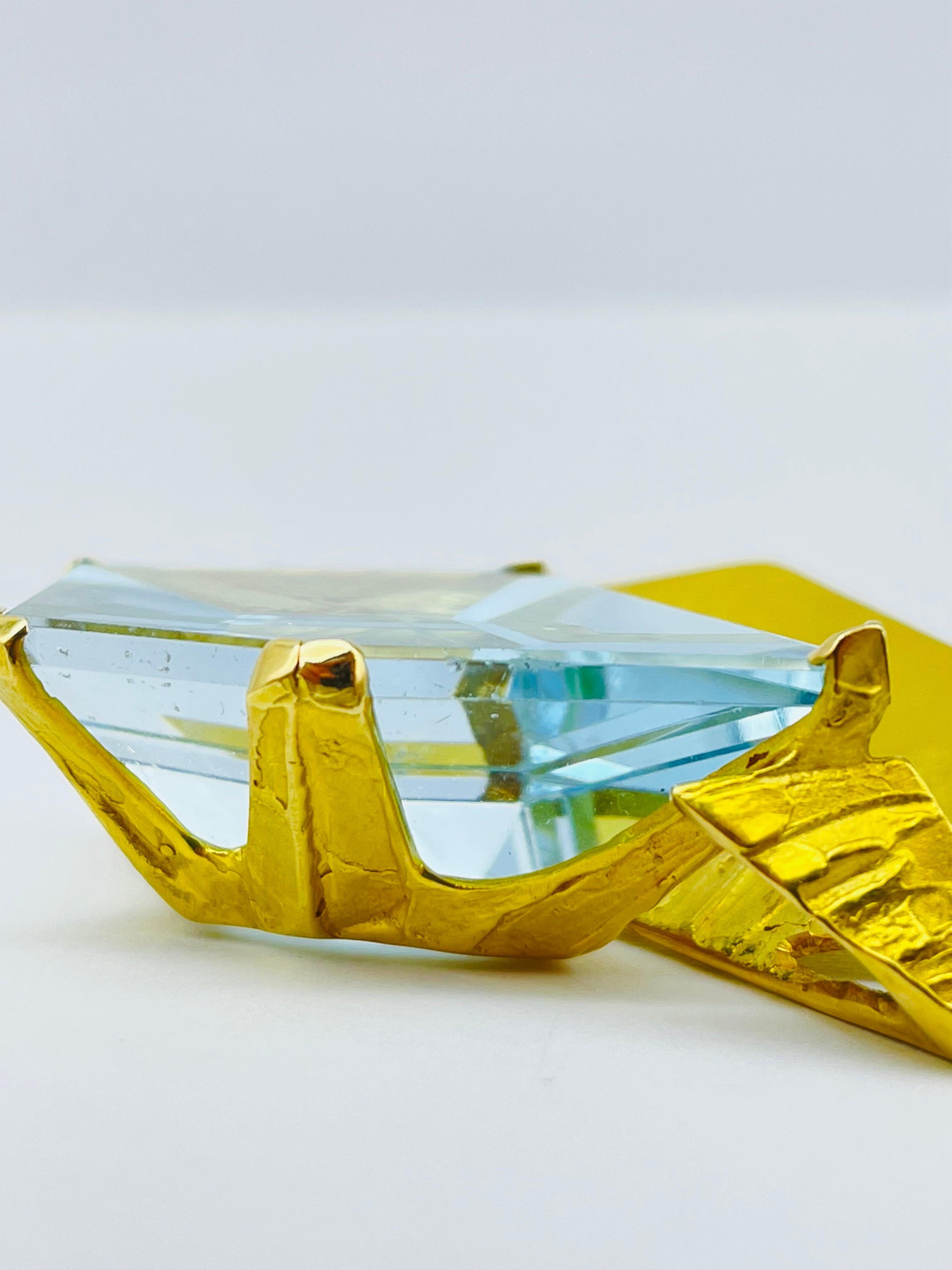 Aquamarine Unique 18k Gold Chain Pendant with , Wurzbacher For Sale 8