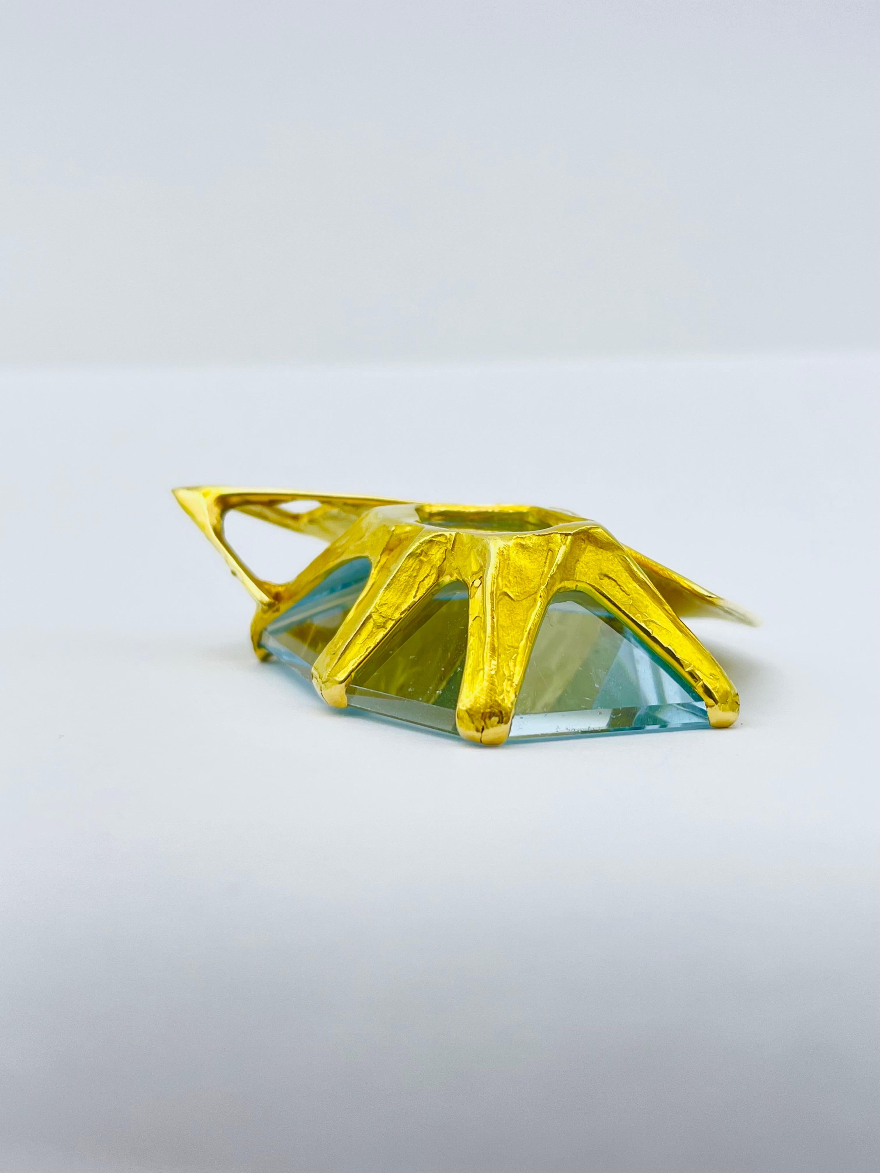 Aquamarine Unique 18k Gold Chain Pendant with , Wurzbacher For Sale 3