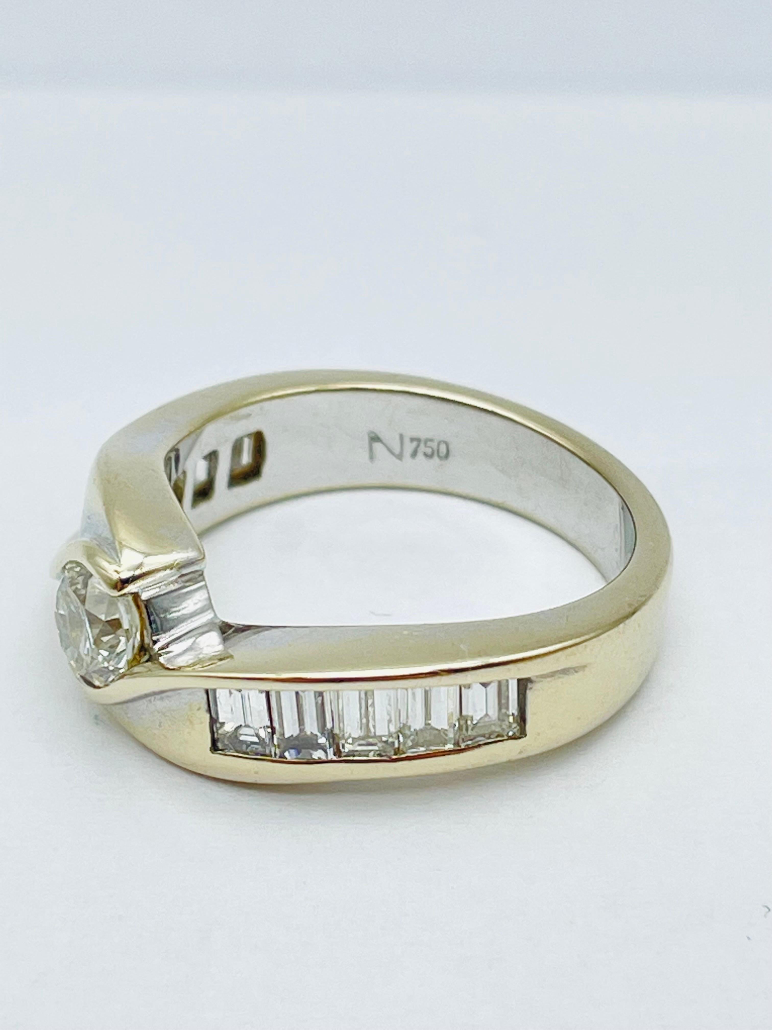 Einzigartiger Ring aus 18 Karat Gold, 0,50 Karat Diamant und 8 Baguette-Diamanten, Weiß-/Gelbgold im Angebot 10