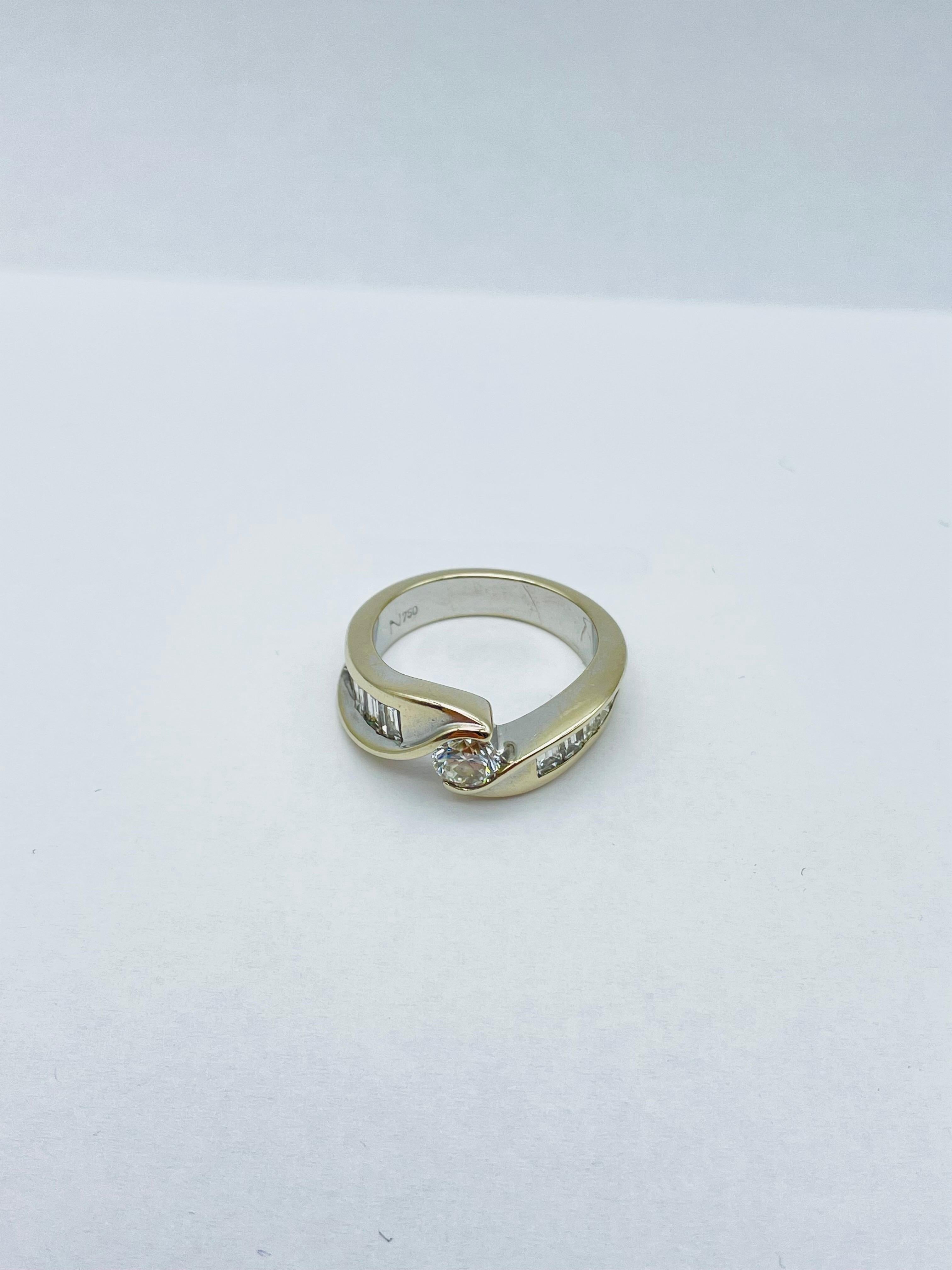 Einzigartiger Ring aus 18 Karat Gold, 0,50 Karat Diamant und 8 Baguette-Diamanten, Weiß-/Gelbgold im Angebot 3