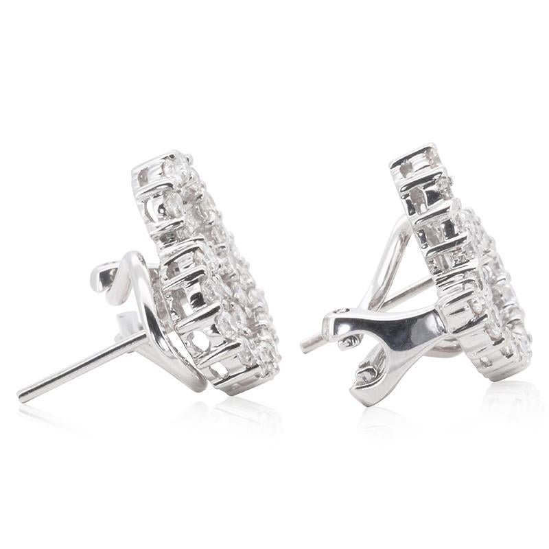 Unique 18k White Gold Butterfly Stud Earrings with 1.68ct Natural Diamonds In New Condition In רמת �גן, IL