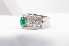 Unique 18k White Gold Vintage Diamond and Emerald Ring