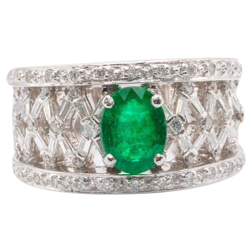 Unique 18k White Gold Vintage Diamond and Emerald Ring