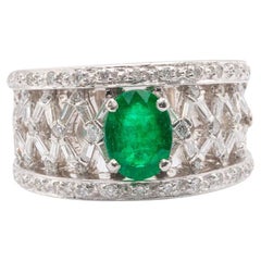 Unique 18k White Gold Vintage Diamond and Emerald Ring