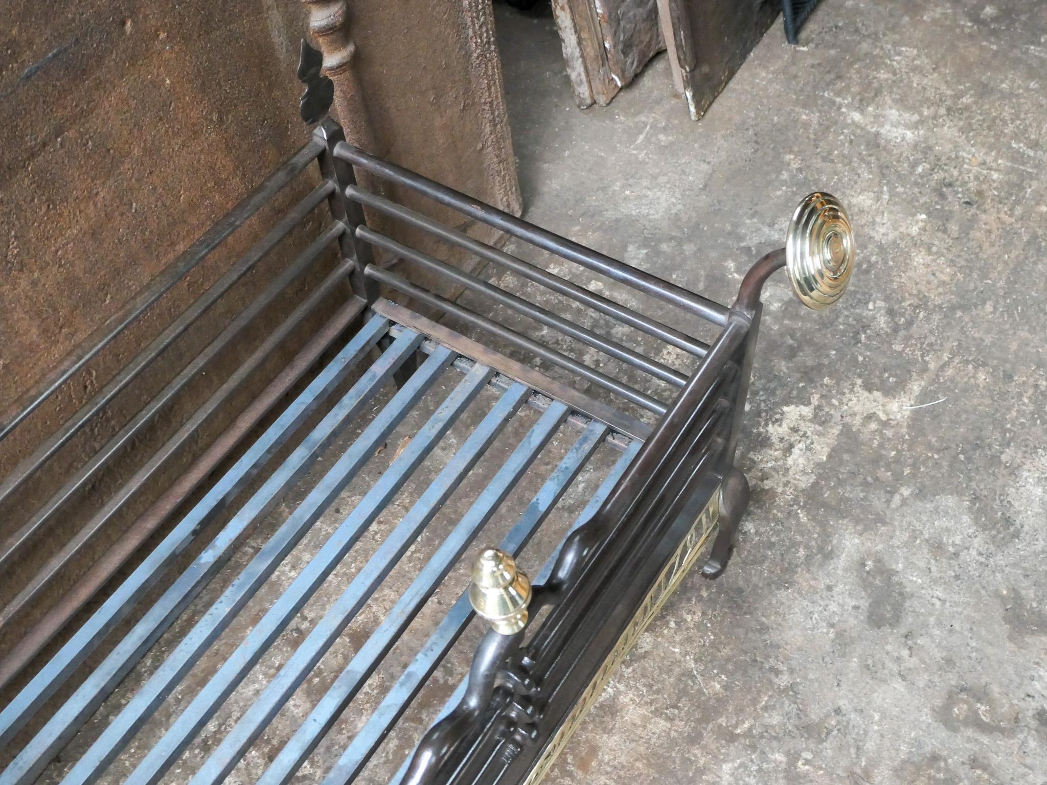 Grille de cheminée ou grille de cheminée géorgienne hollandaise unique du 18ème siècle en vente 4