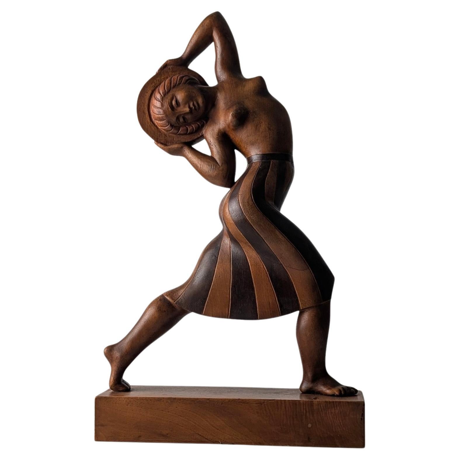 Einzigartige handgeschnitzte Holzskulptur aus den 1920er Jahren von Jens Jacob Bregnoe, signiert im Angebot